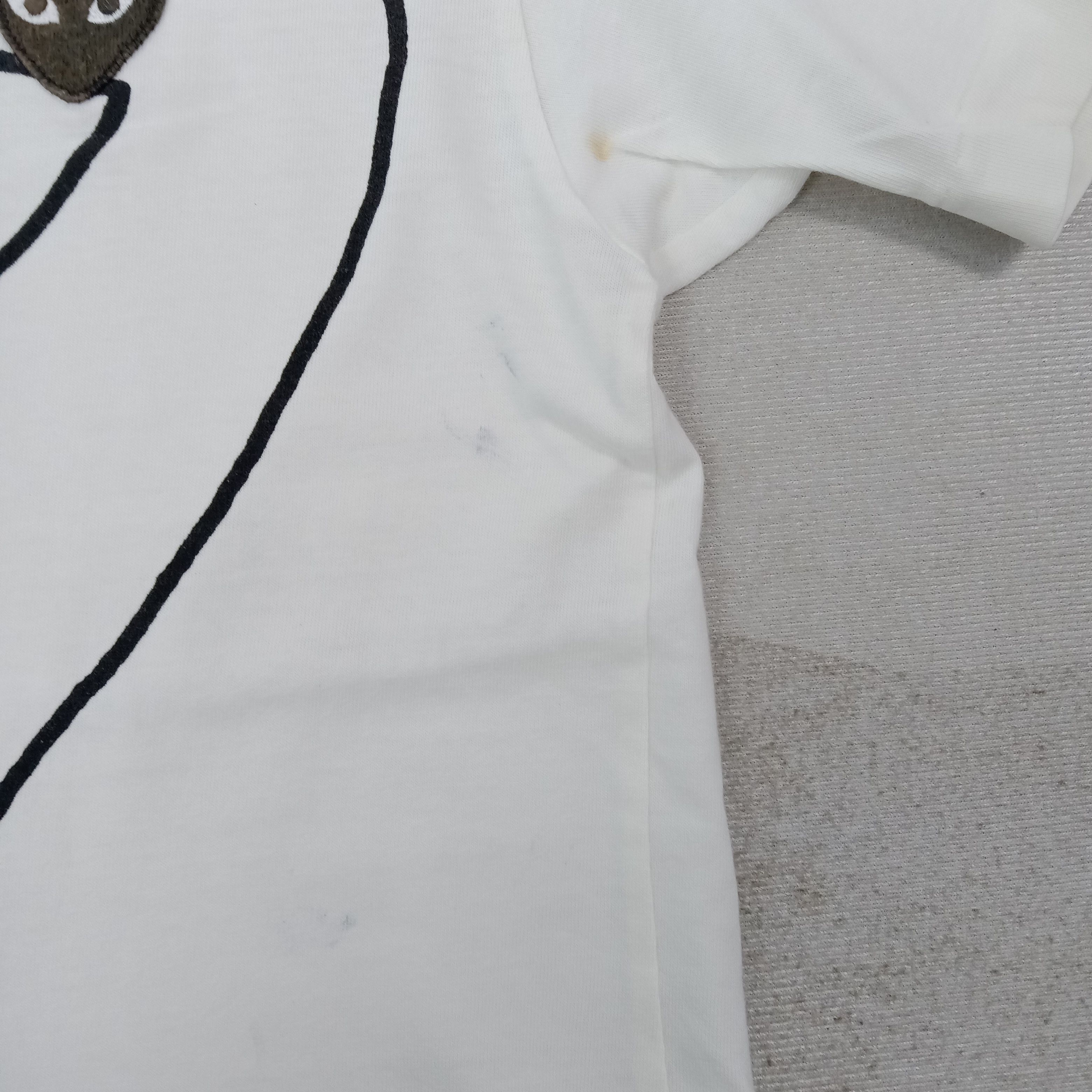 Comme des Garcons PLAY Comme Des Garcons Play Japanese Tshirt C267N31 Size US M / EU 48-50 / 2 - 4 Thumbnail