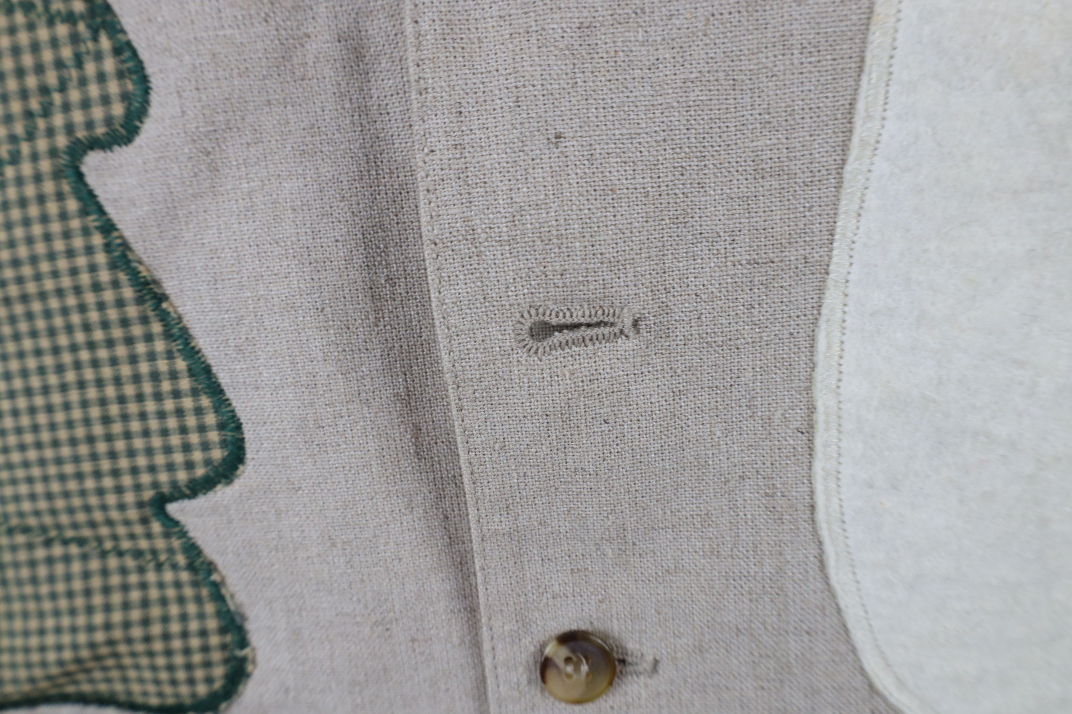 Vintage Vintage 90s Streetwear Christmas Button Vest Jacket Beige Size US L / EU 52-54 / 3 - 8 Thumbnail