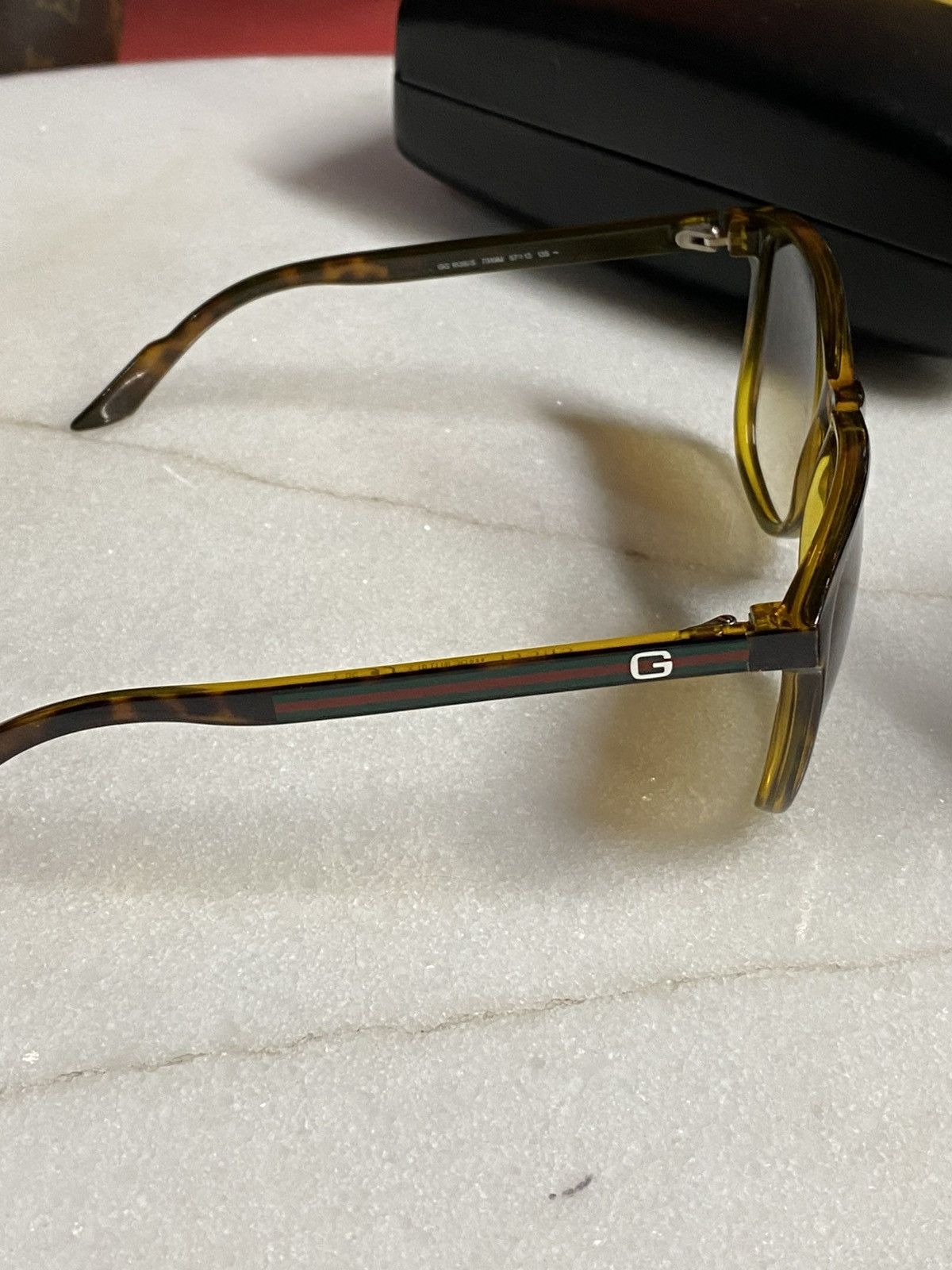 Gucci Gucci Stripe Sunglasses Womens Shades Preowned Size ONE SIZE - 2 Thumbnail