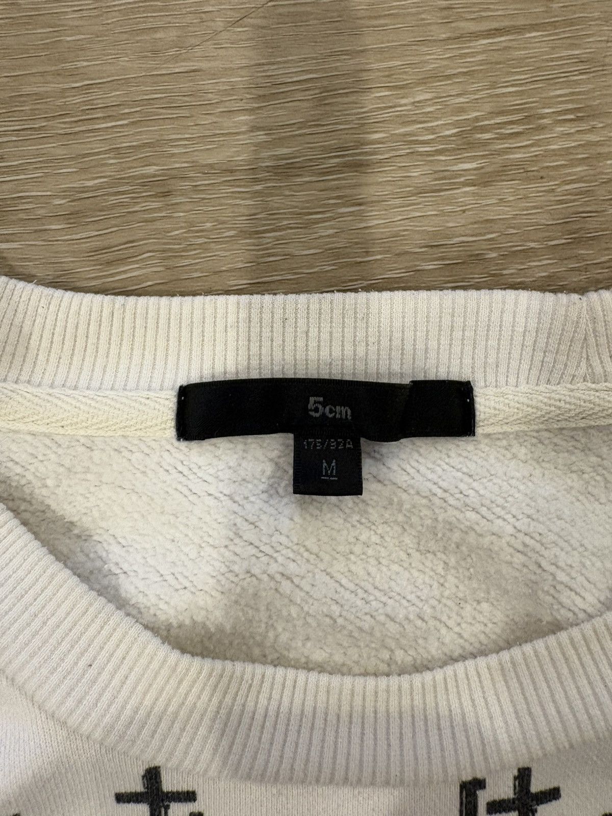 5cm 5CM White crewneck with black cross pattern Size US M / EU 48-50 / 2 - 3 Thumbnail