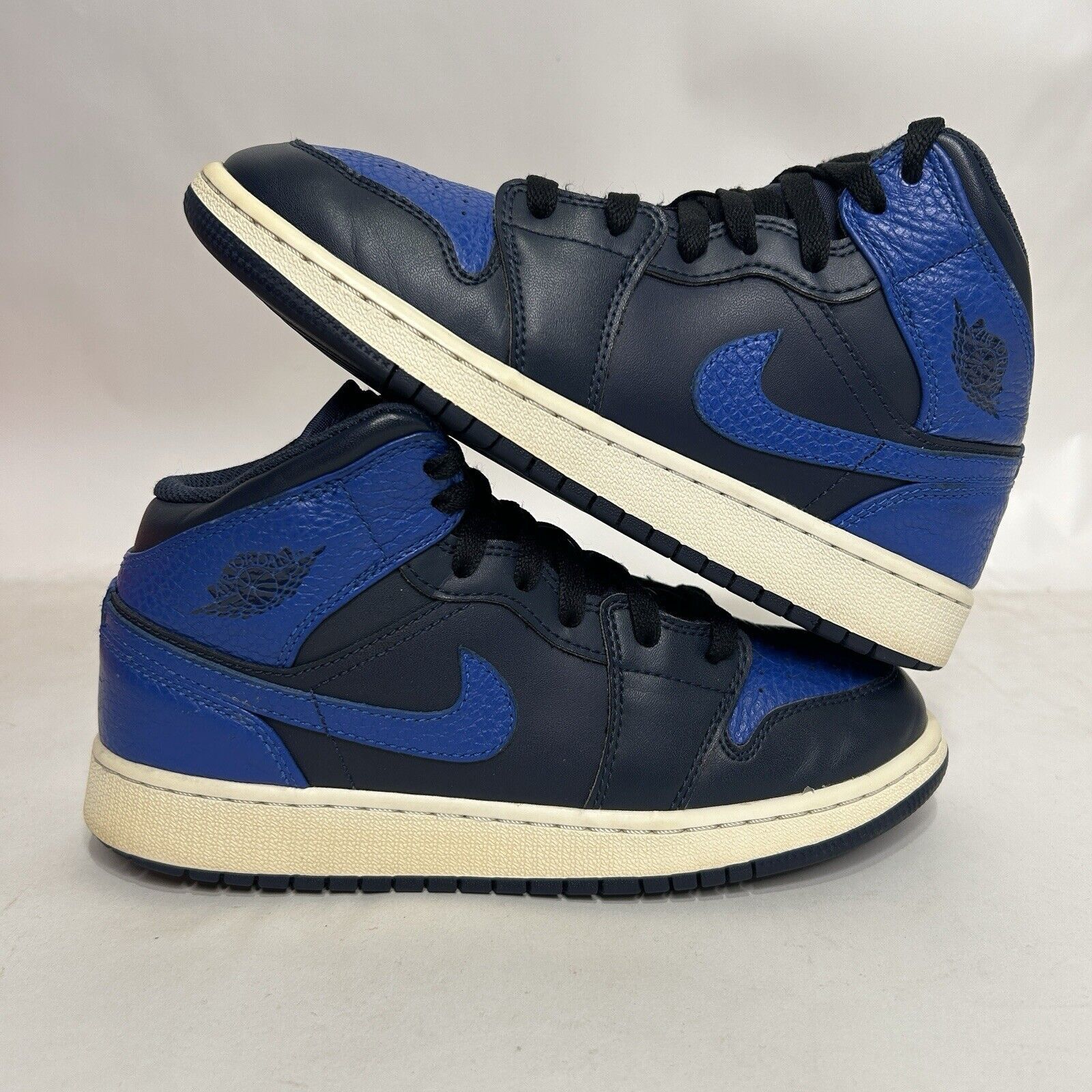 Nike Nike Air Jordan 1 Mid Retro GS “Obsidian Royal” 2024 Size US 7.5 / IT 37.5 - 1 Thumbnail
