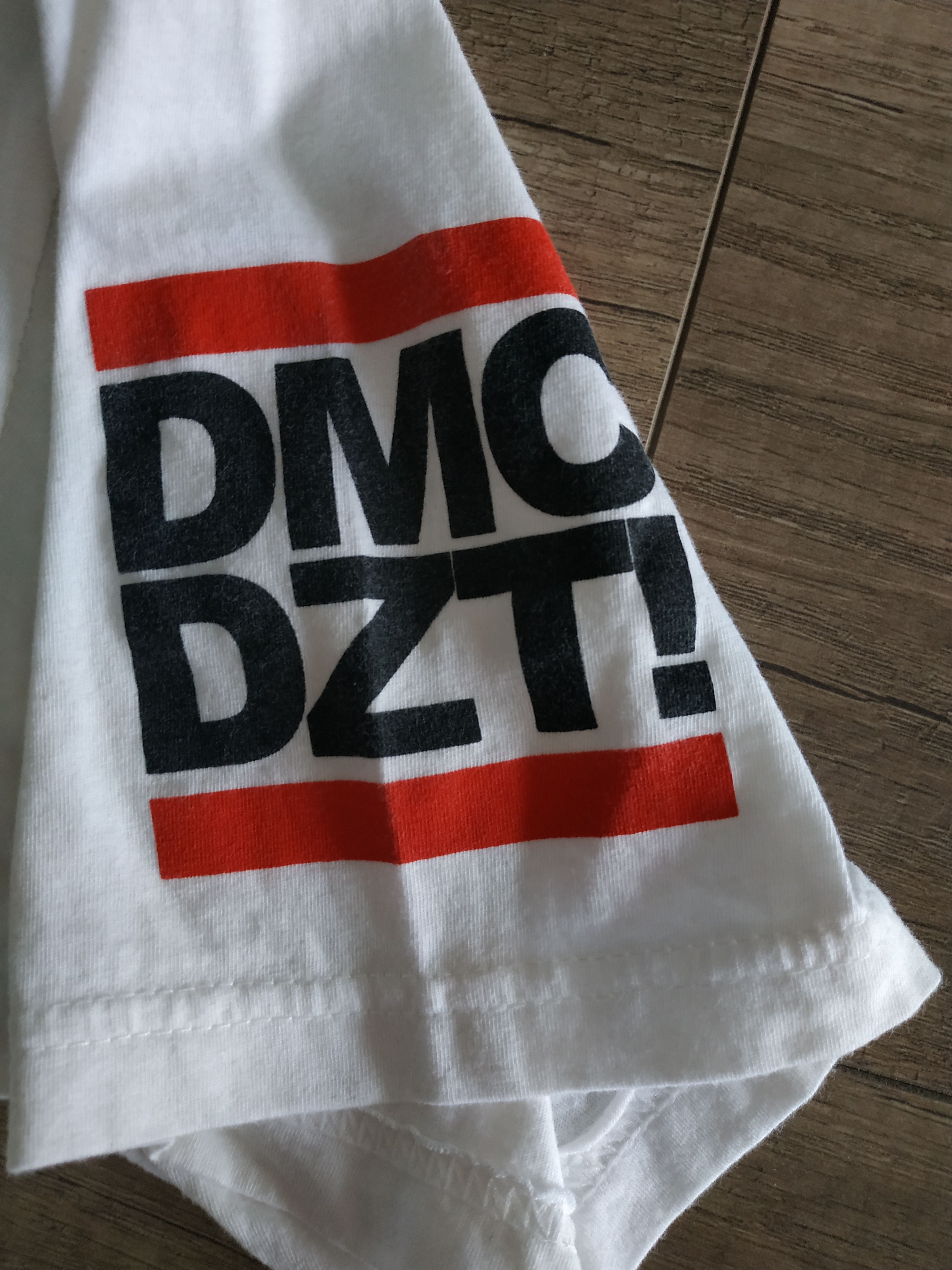 Dissizit × RUN DMC Dissizit x RUN DMC Men's Rap T-Shirt, s. MEDIUM Size US M / EU 48-50 / 2 - 8 Thumbnail