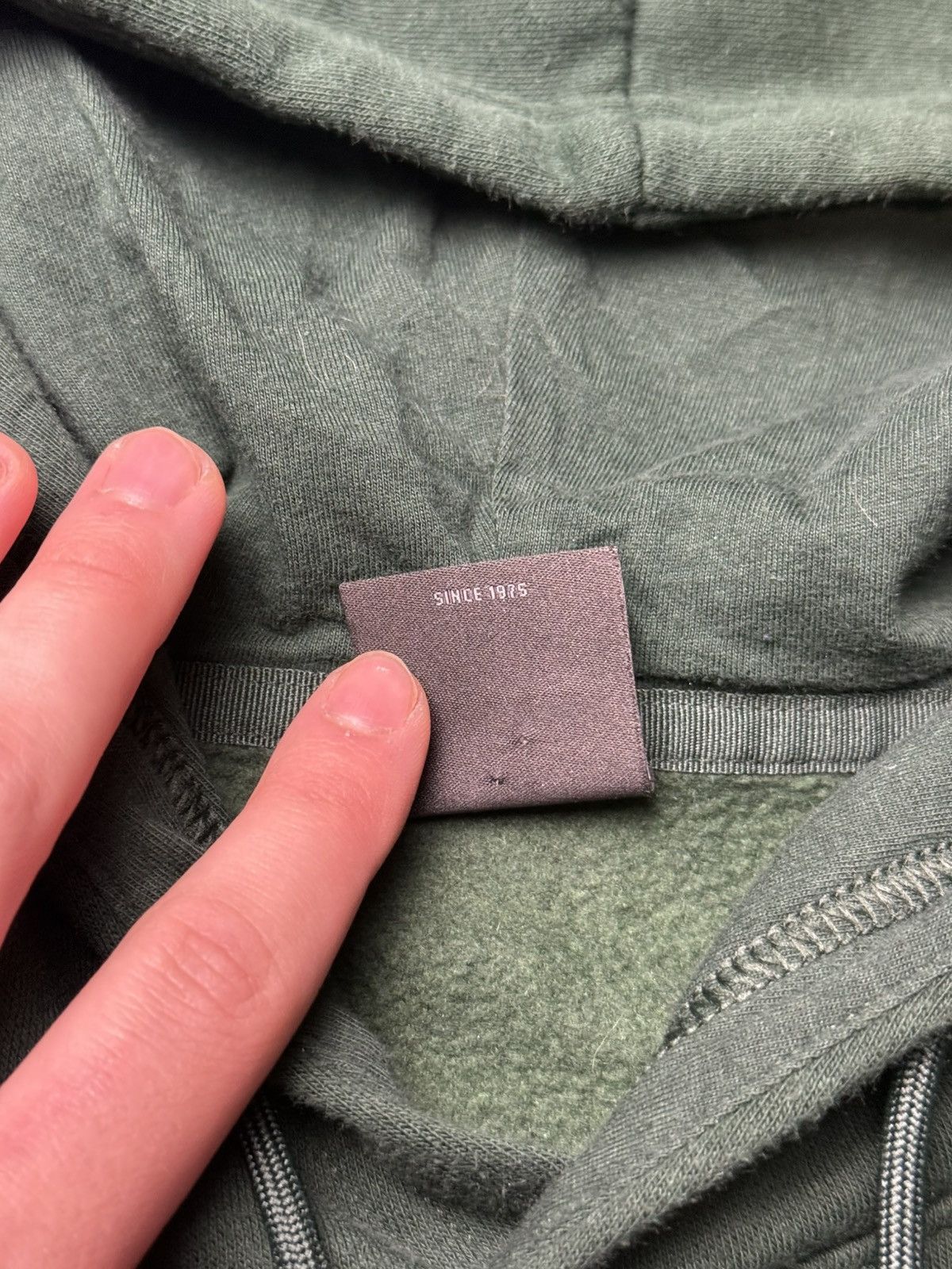 Oakley Vintage Oakley Green Hoodie Mini Logo Y2K Gorpcor Size US XL / EU 56 / 4 - 15 Thumbnail