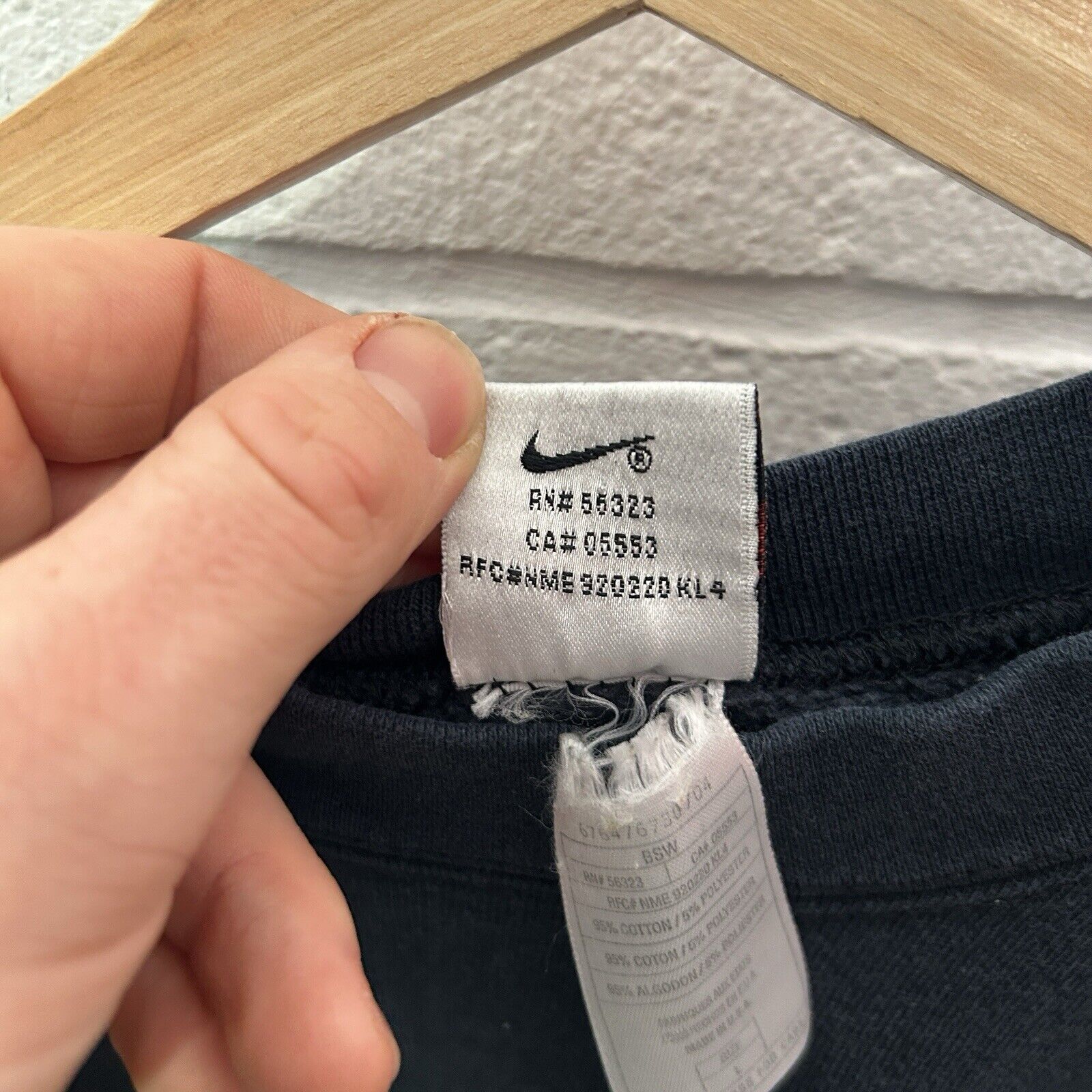 Nike Vintage 90’s Nike Mini Swoosh Crewneck “Black” White Tag Size US L / EU 52-54 / 3 - 5 Thumbnail