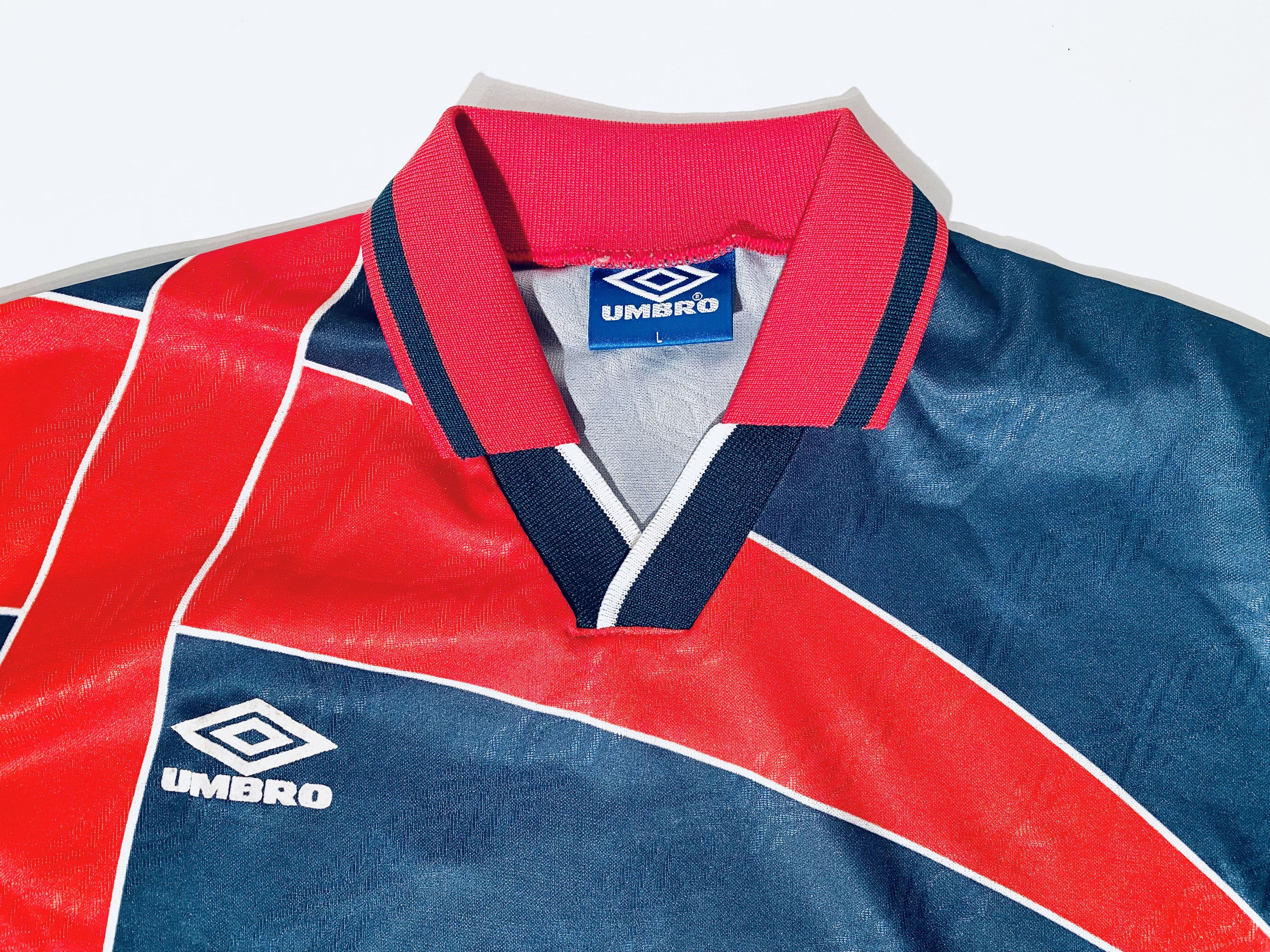Umbro × Vintage 90´s Umbro 90s Vintage Template Football Shirt Long Sleeves Size US L / EU 52-54 / 3 - 5 Thumbnail
