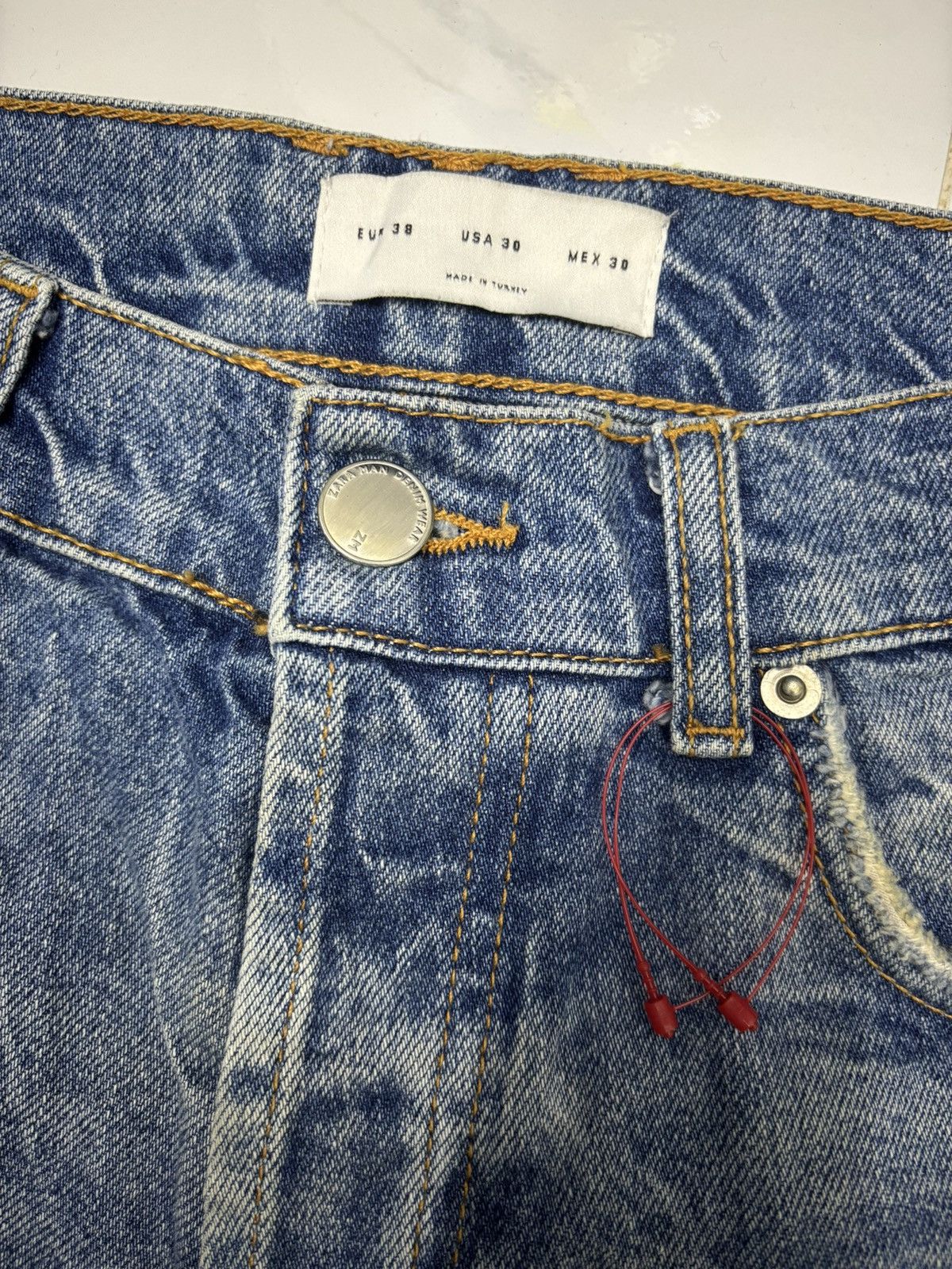 Le Grande Bleu (L.G.B.) ZARA ACID WASH DISTRESSED DENIM JEANS Size US 30 / EU 46 - 10 Thumbnail