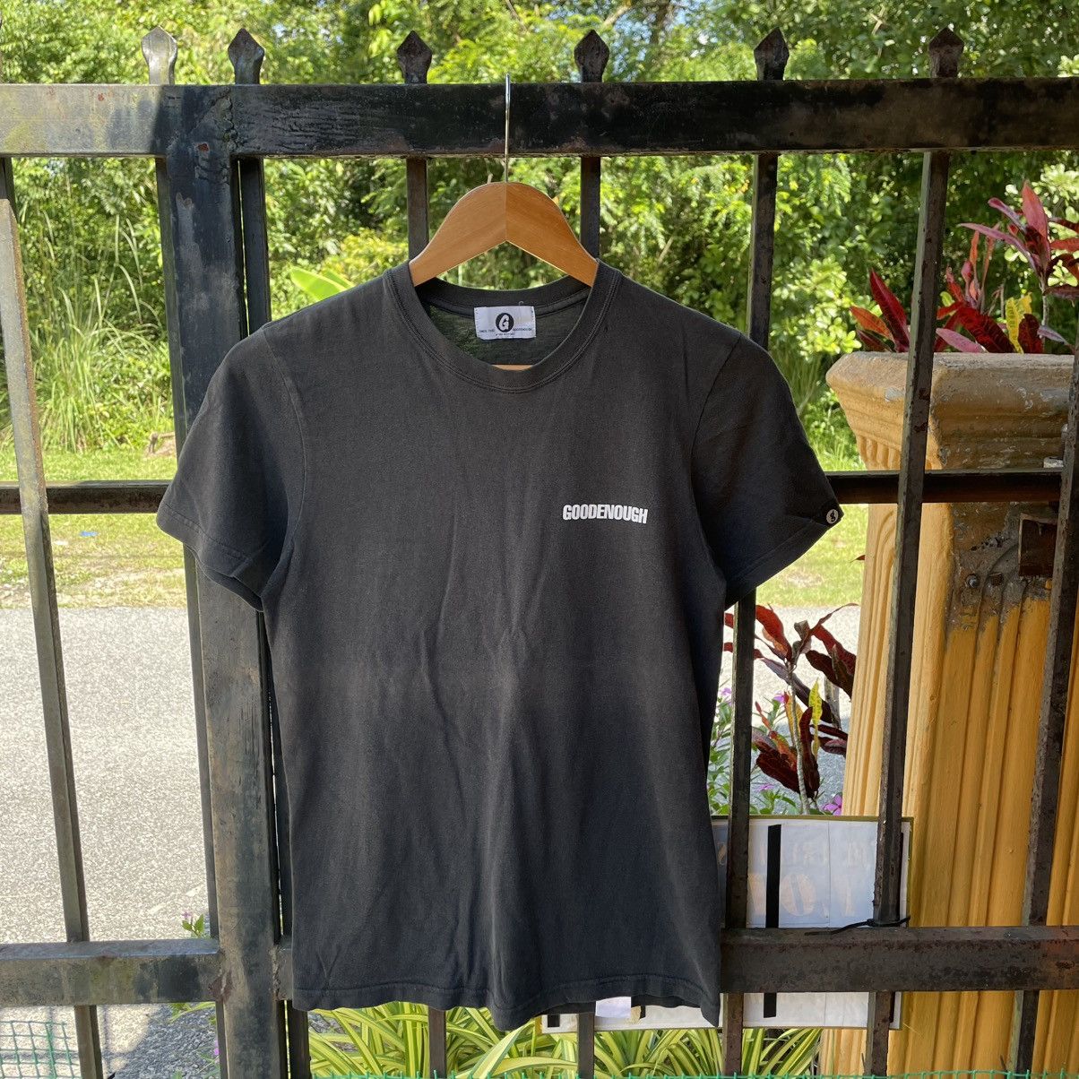 Good Enough 🔥🇯🇵Good Enough Big Logo Spellout Sun Faded Tee Size US XS / EU 42 / 0 - 3 Thumbnail