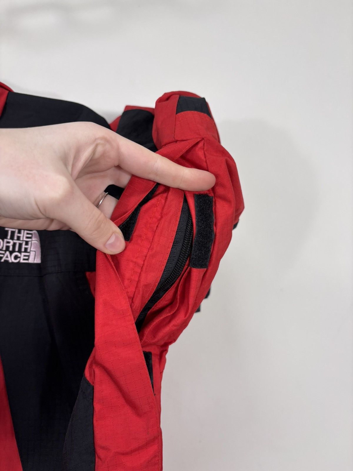 The North Face Vintage The North Face Men’s Summit Series Gore-Tex Jacket Size US S / EU 44-46 / 1 - 22 Thumbnail