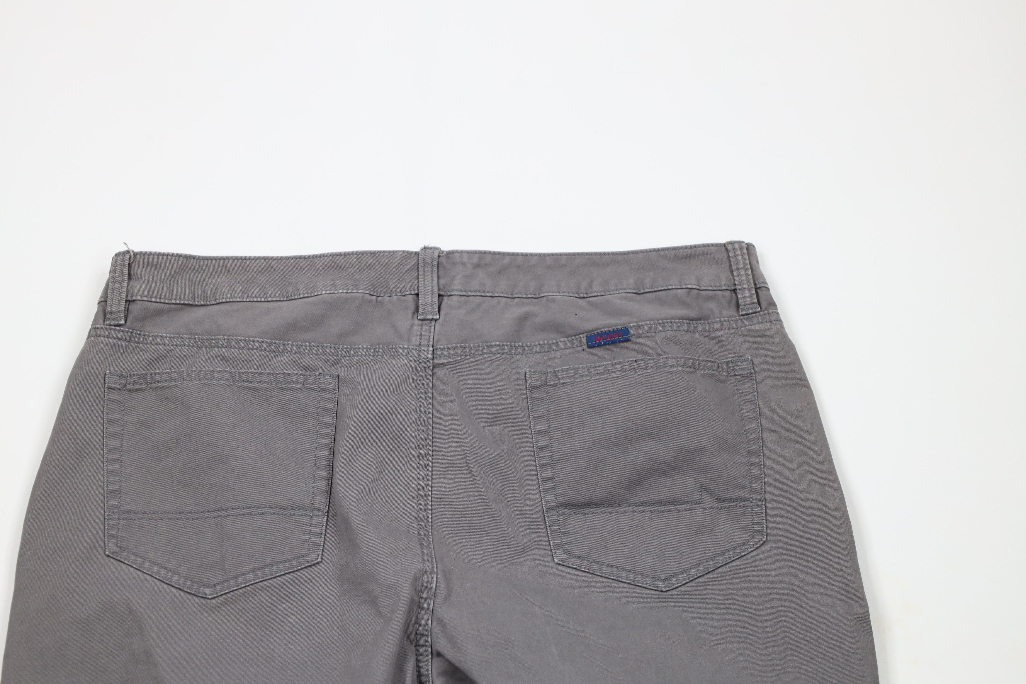 UNTUCKit × Vintage Untuckit Straight Leg Stretch Chino Pants Trousers Gray Size US 38 / EU 54 - 9 Thumbnail