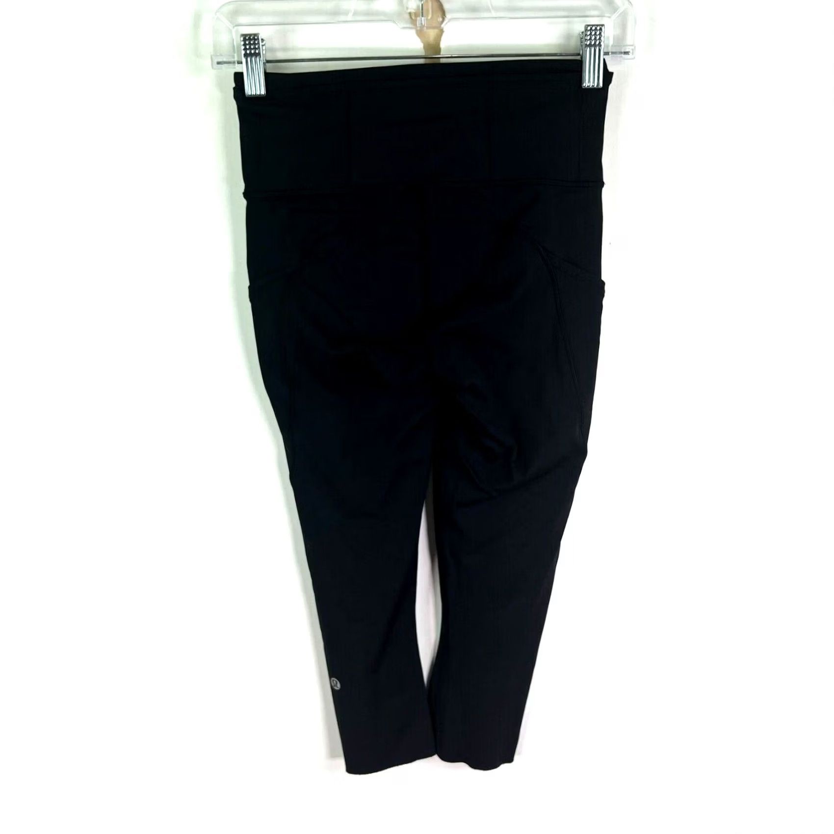 Lululemon Lululemon Pocketed Leggings Womens Size 4 Black 24X20 Size 27" / US 4 / IT 40 - 4 Thumbnail