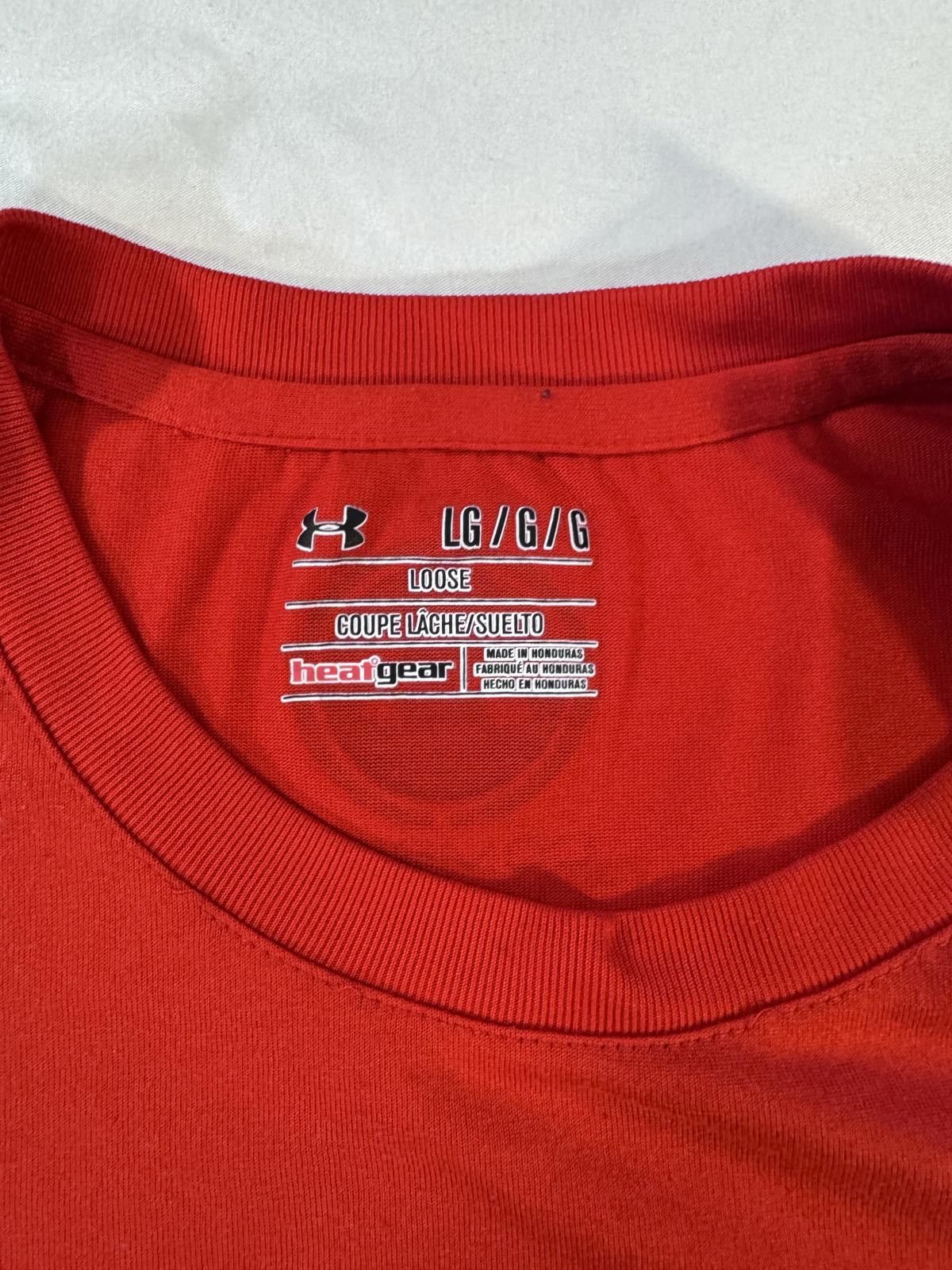Under Armour UNDER ARMOUR Men's Large T Shirt Loose Fit Combine Red Black Size US L / EU 52-54 / 3 - 6 Thumbnail