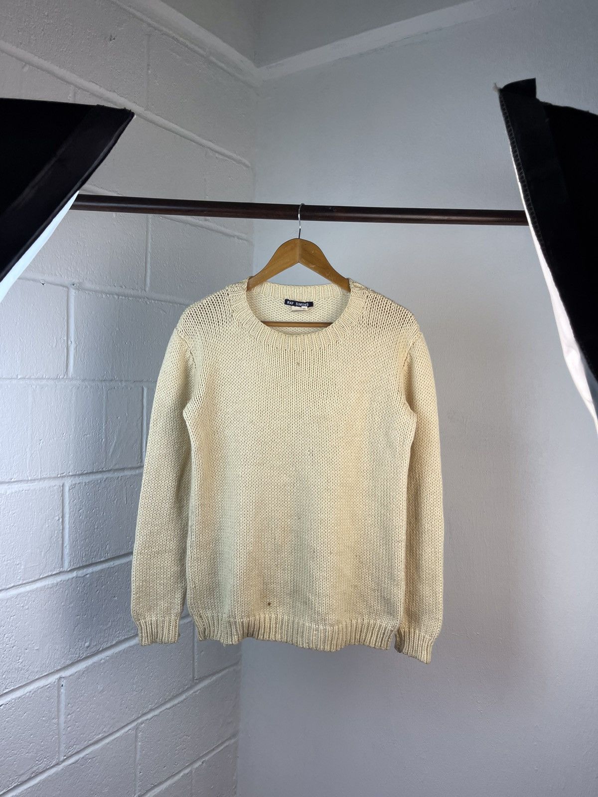 Raf Simons A/W 1997 Raf Simons Distressed Cable Knit Size US M / EU 48-50 / 2 - 9 Thumbnail