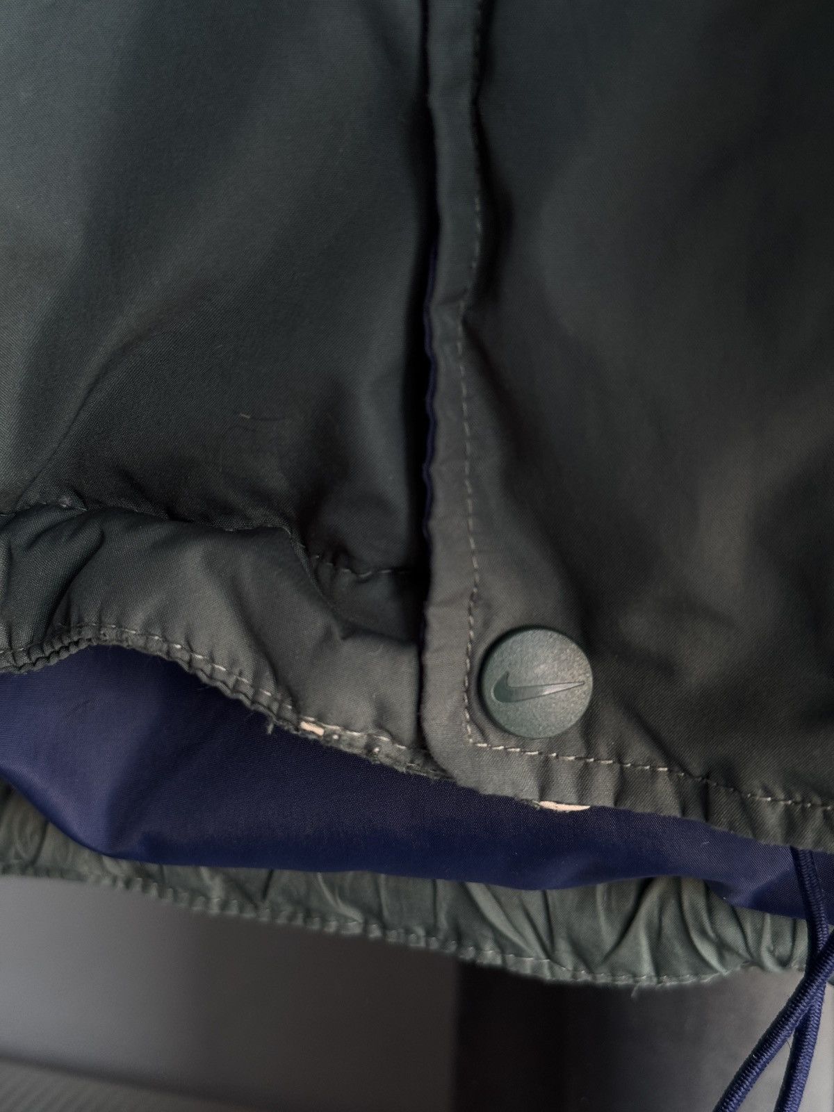 Nike Vintage Nike Down Puffer Jacket Big Swoosh Logo 00's Retro Size US XL / EU 56 / 4 - 11 Thumbnail