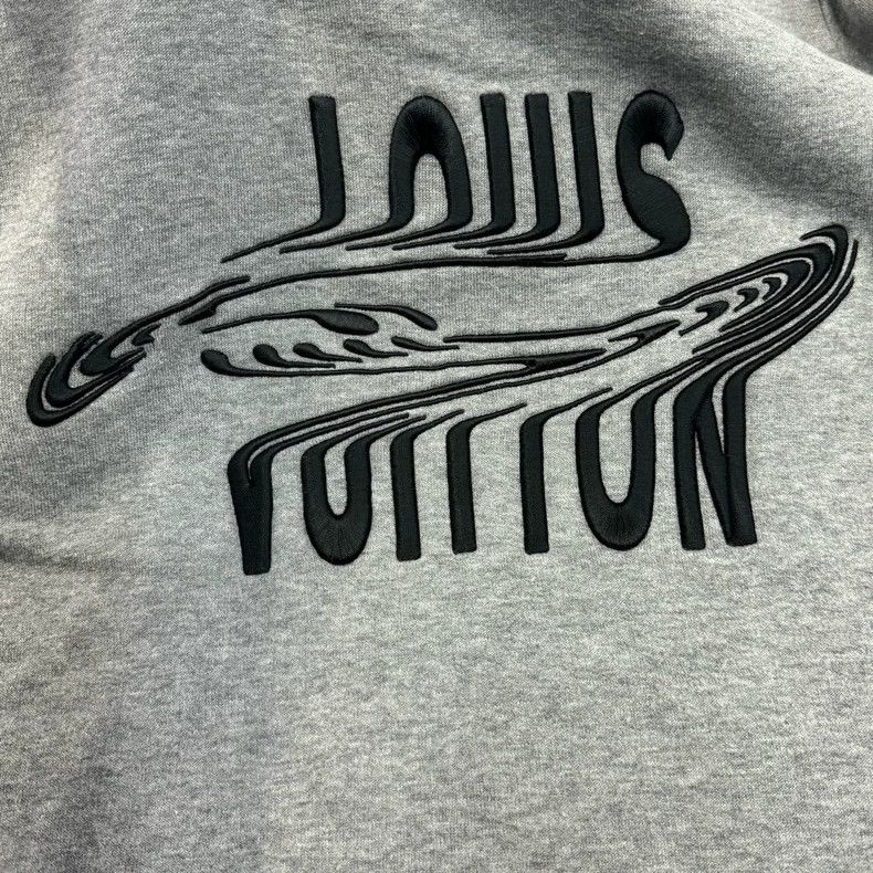 Louis Vuitton Louis Vuitton Twisted Letter LOGO Sweatshirt Size US S / EU 44-46 / 1 - 5 Thumbnail