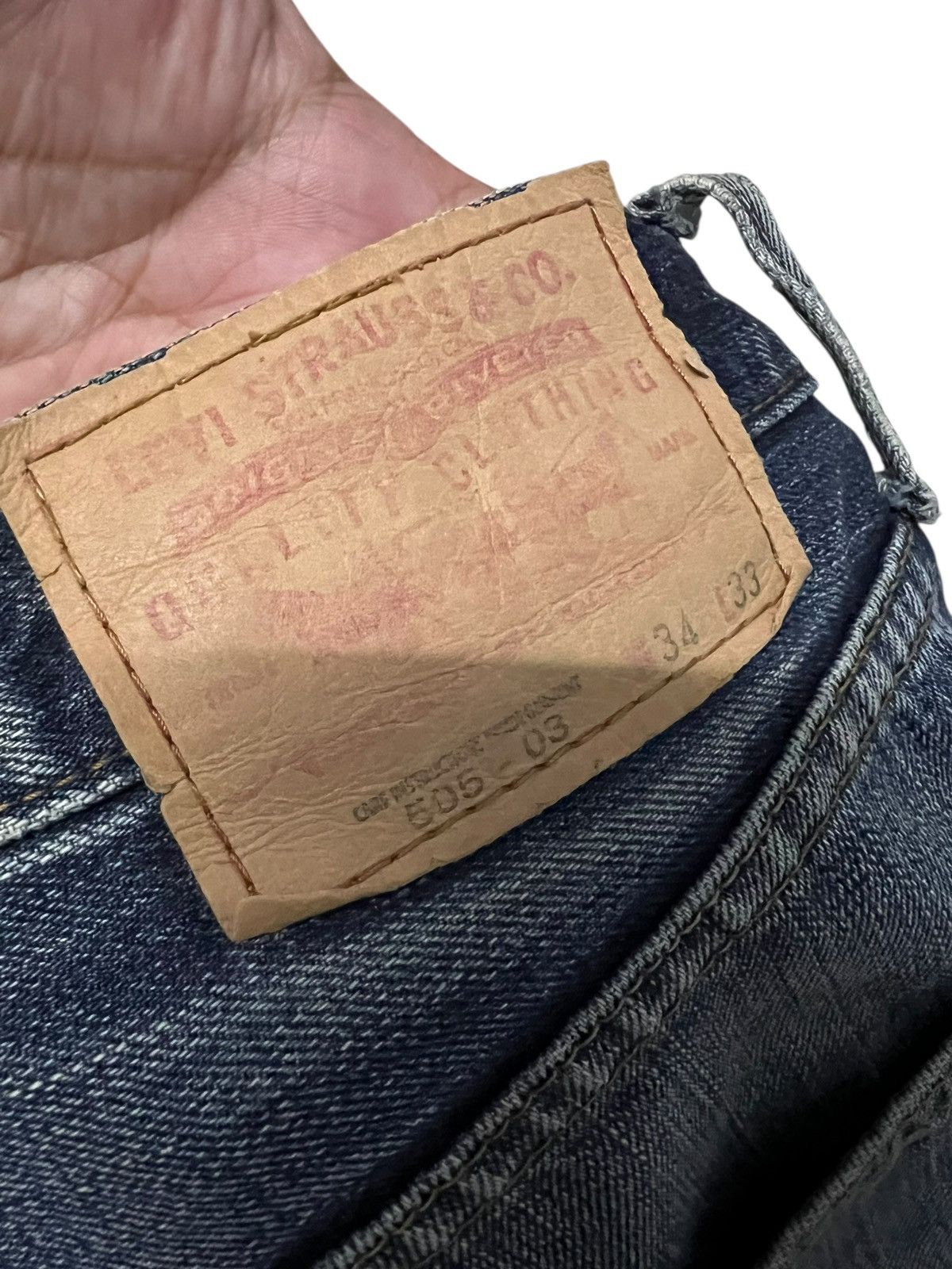 Levi's Vintage Levi’s 505-03 Faded Distress Jean Size US 34 / EU 50 - 20 Thumbnail
