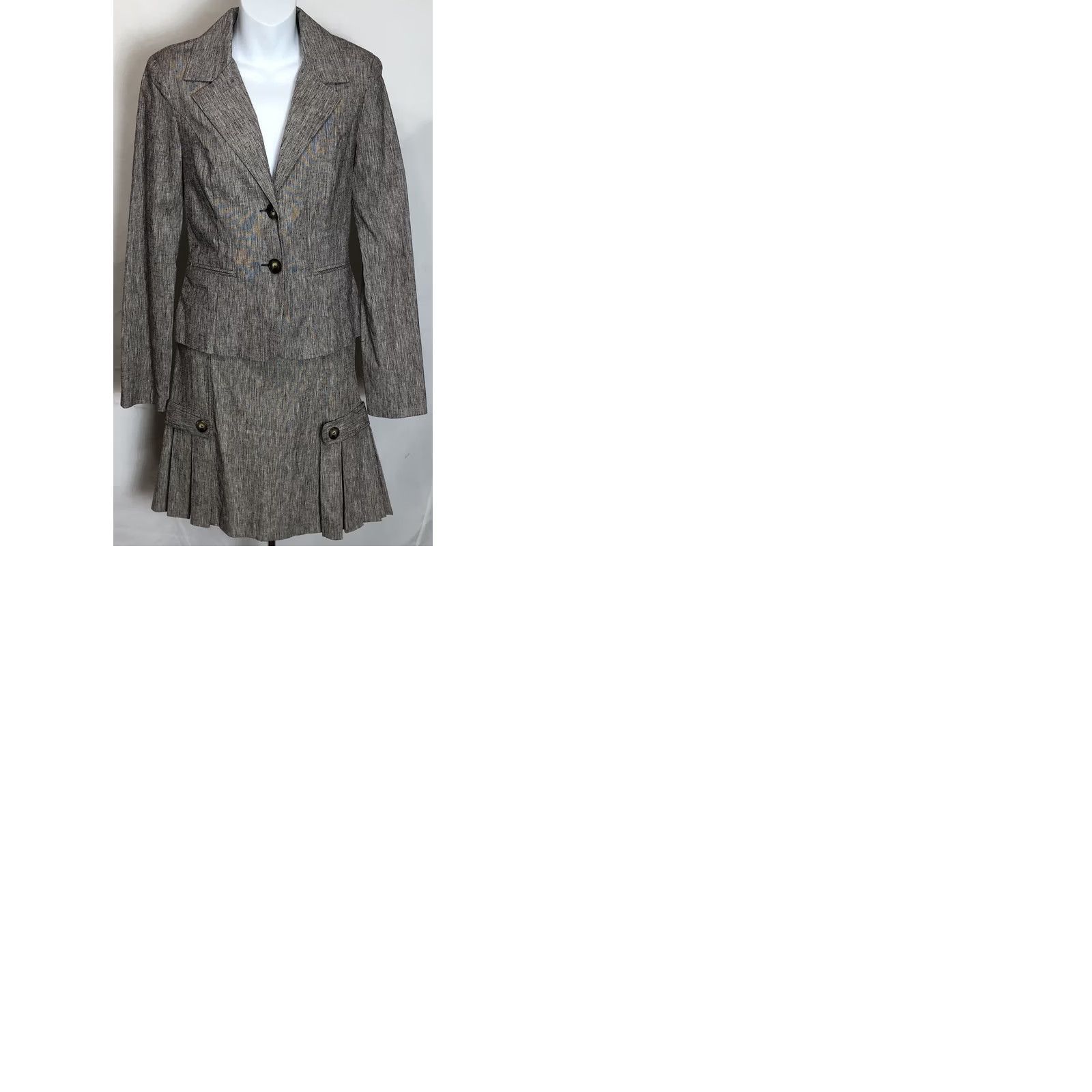 Vintage Vintage BCX 2pc Skirt Suit S Brown Knee Length V Neck Lined Pleat Hem Back Slit Size 28" / US 6 / IT 42 - 9 Thumbnail
