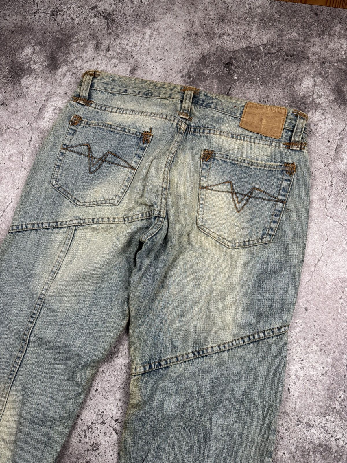 Japanese Brand Vintage Avant Garde Jeans Flared Dirty Baggy Distressed Y2K Size US 34 / EU 50 - 11 Thumbnail