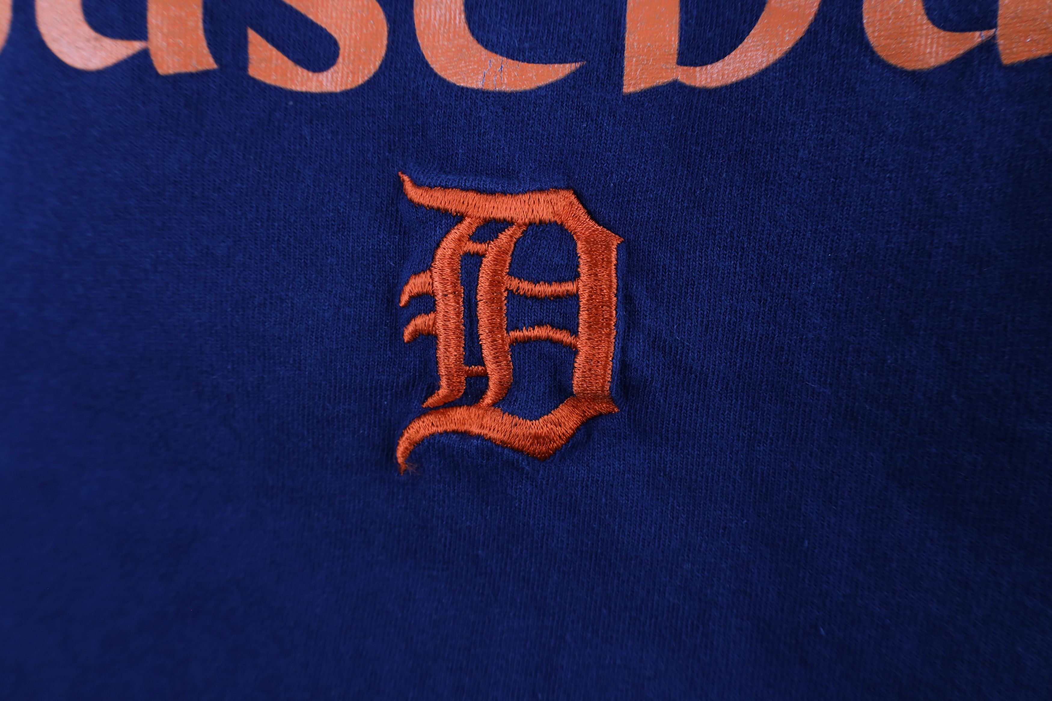 Vintage Vintage Y2K Spell Out Detroit Tigers Baseball T-Shirt Blue Size US L / EU 52-54 / 3 - 5 Thumbnail