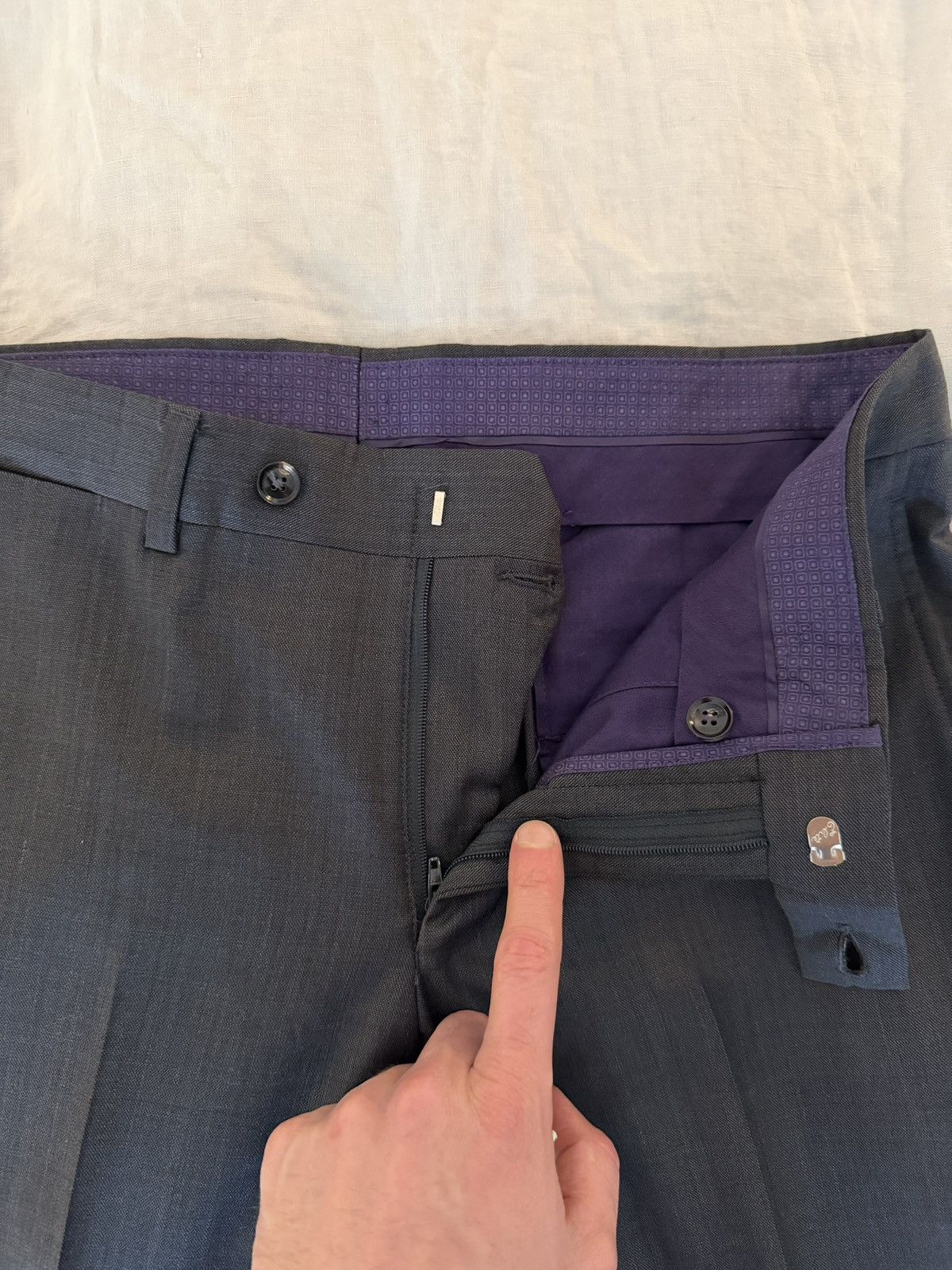 Ted Baker Ted Baker Jay CT Charcoal Wool Suit 38R 31W – Purple Lining Size 38R - 7 Thumbnail
