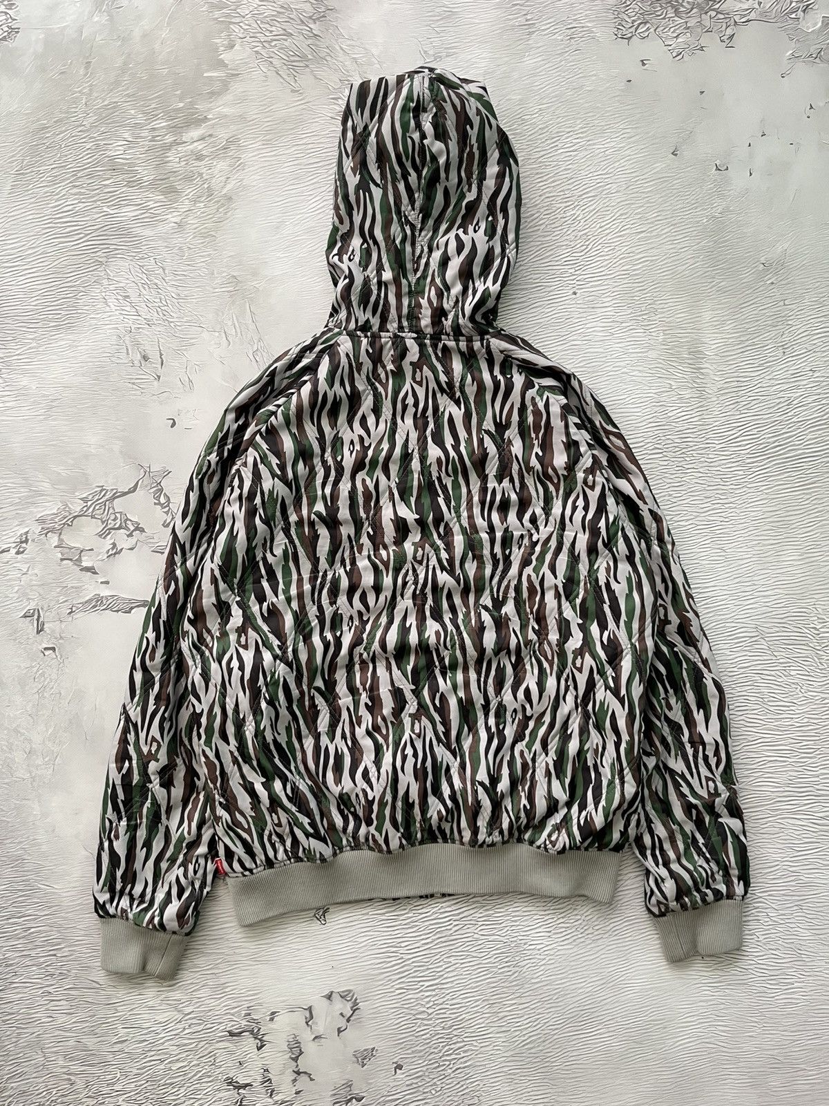 Vintage Supreme Poly Diamond Quilted Hooded Jacket Camo Size US M / EU 48-50 / 2 - 14 Thumbnail