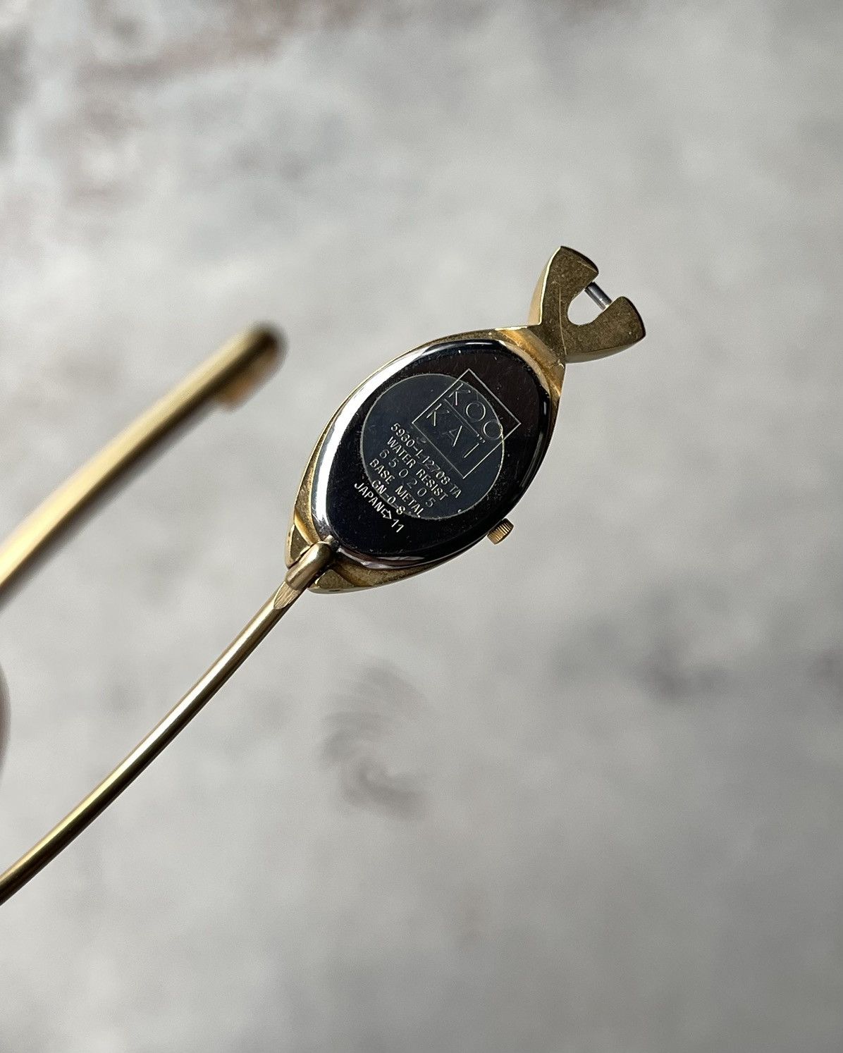 Designer × Japanese Brand × Vintage 𝐕𝐢𝐧𝐭𝐚𝐠𝐞 𝐊𝐎𝐎𝐊𝐀𝐈 𝐅𝐢𝐬𝐡-𝐬𝐡𝐚𝐩𝐞𝐝 𝐂𝐚𝐬𝐞 𝐆𝐨𝐥𝐝 𝐓𝐨𝐧𝐞 𝐁𝐫𝐚𝐜𝐞𝐥𝐞𝐭 𝐖𝐚𝐭𝐜𝐡 🎣 Size ONE SIZE - 8 Thumbnail