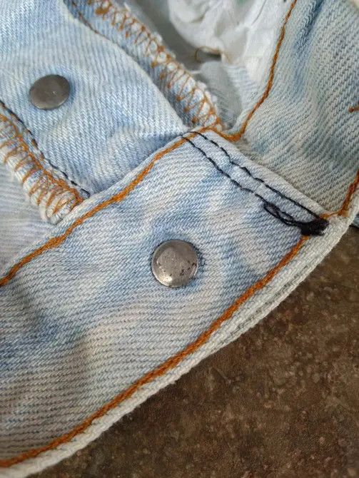 Levi's 80s Vintage Levi's 501 Made In USA Distressed Jeans 33x30 Size US 33 - 9 Thumbnail