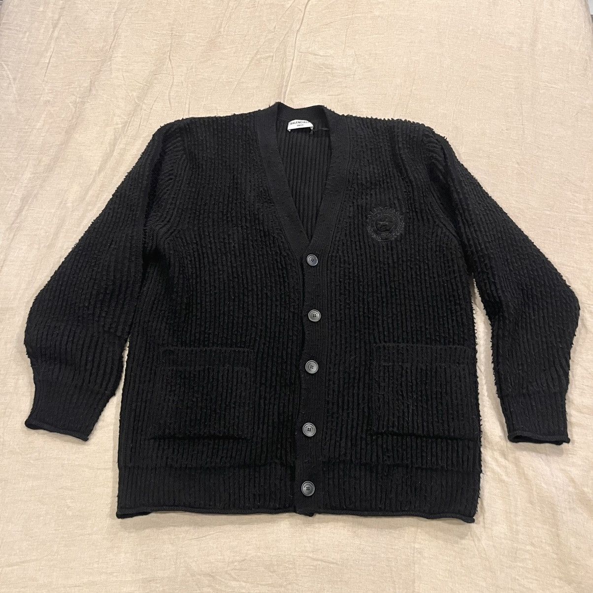 Balenciaga $2050 Balenciaga College Logo Heavy Wool Piled Knit Cardigan Size US L / EU 52-54 / 3 - 2 Thumbnail