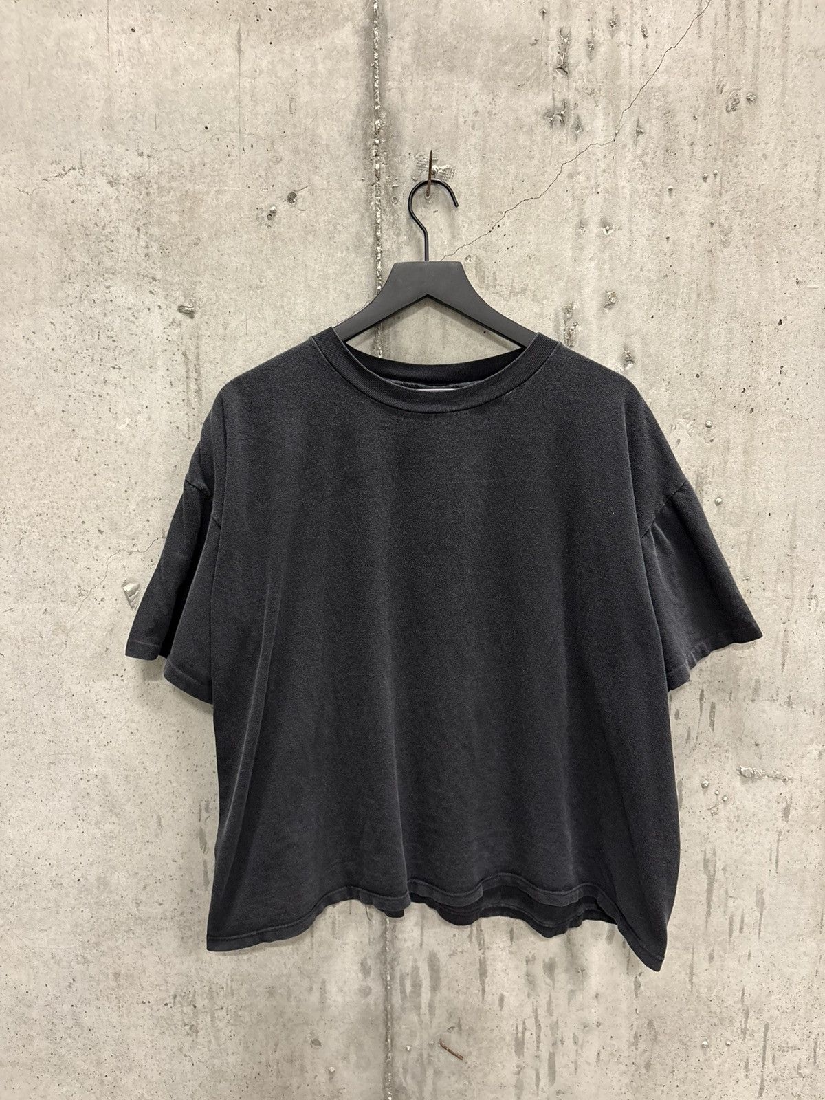 Vintage Vintage Blank Shirt Faded Tee Boxy Distressed Grunge Band Size US XL / EU 56 / 4 - 1 Thumbnail