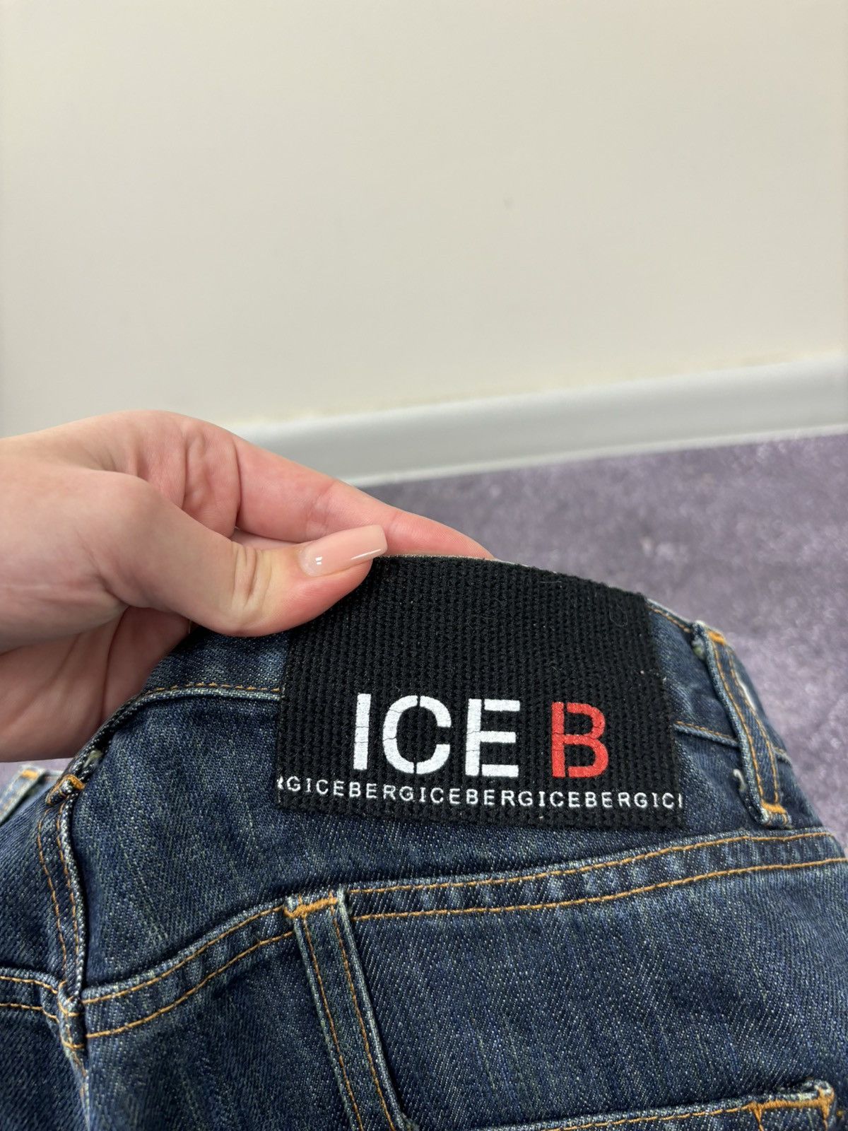 Iceberg Iceberg Vintage Women’s Blue Denim Slim Fit Luxury Jeans Size 26" / US 2 / IT 38 - 8 Thumbnail