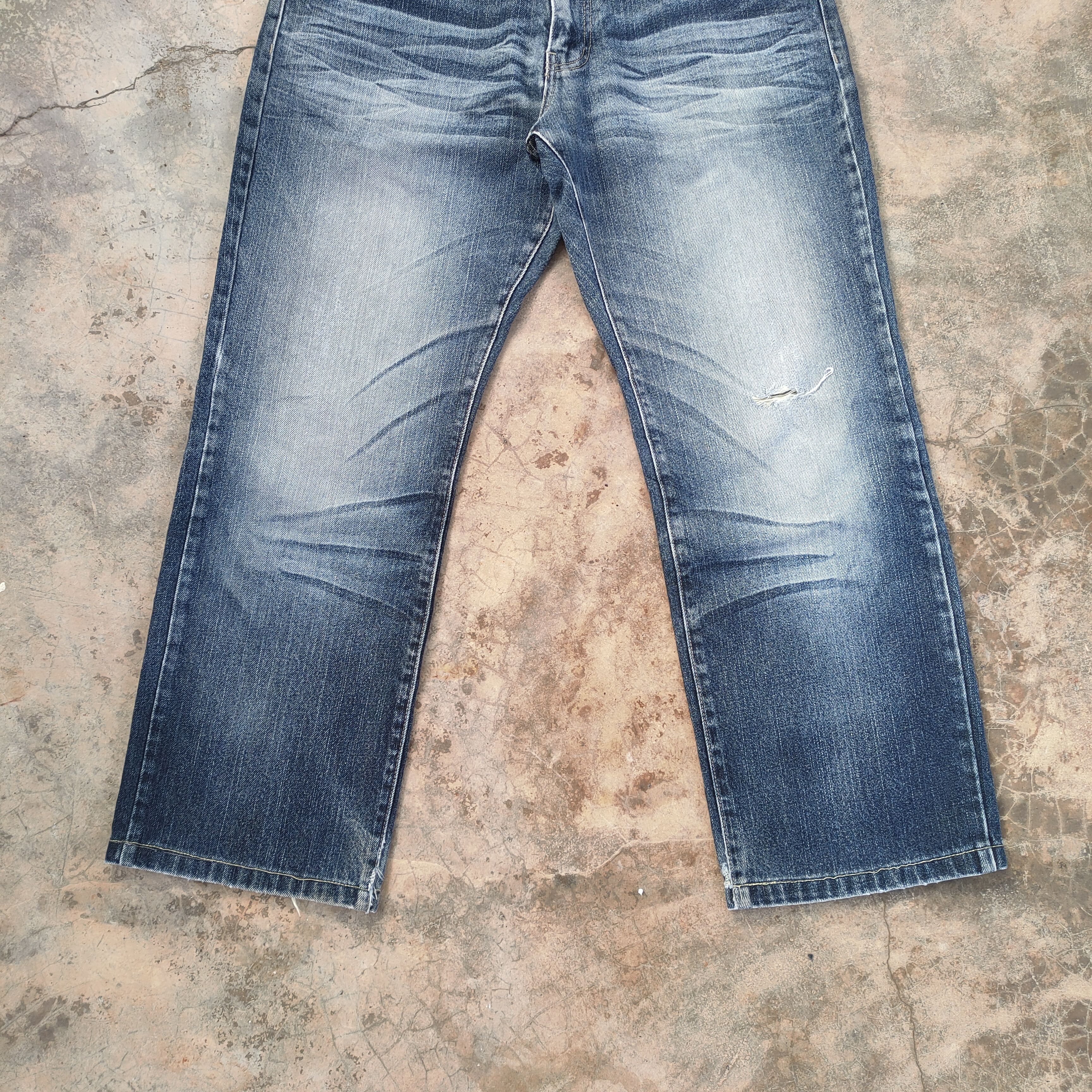 Japanese Brand VINTAGE JAPANESE FADED DISTRESSED JEANS PANTS Size US 34 / EU 50 - 5 Thumbnail
