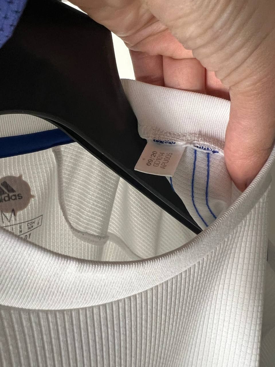 Vintage VERY RARE ADIDAS FC LEEDS UNITED ENGLAND SOCCER JERSEY RETRO Size US M / EU 48-50 / 2 - 7 Thumbnail
