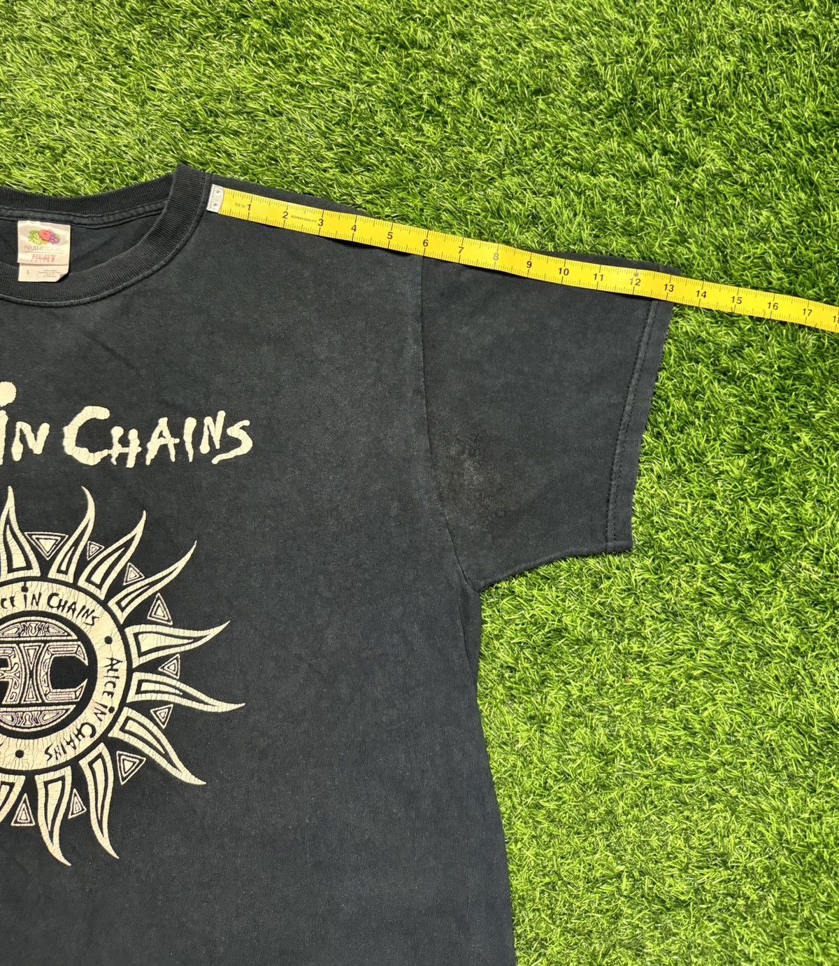 Band Tees vintage Alice in Chains by fruit of the loom Size US L / EU 52-54 / 3 - 8 Thumbnail