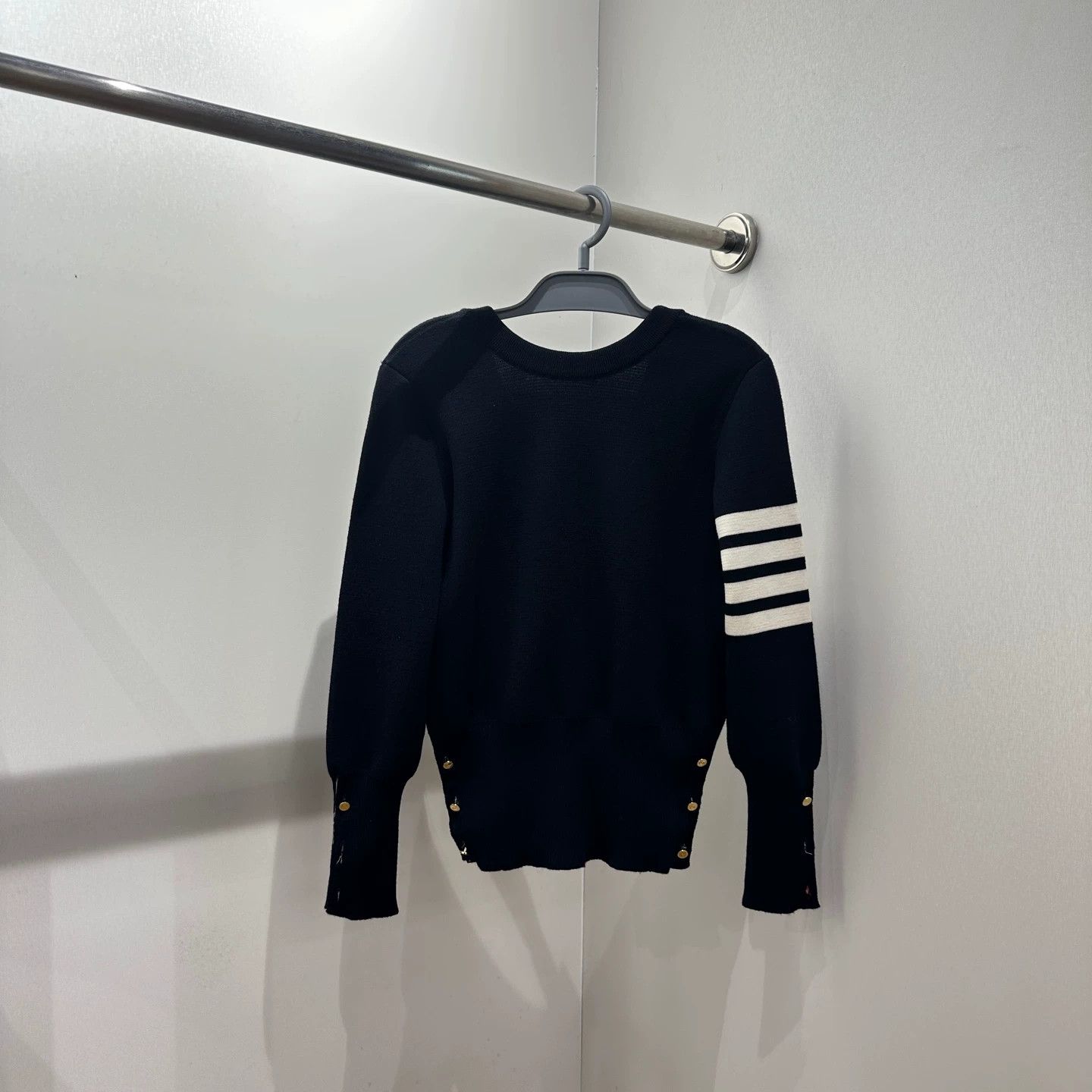 Thom Browne Thom Browne mar47 4-Bar Anchor Gold Button Cardigan 0 Size XS / US 0-2 / IT 36-38 - 2 Thumbnail