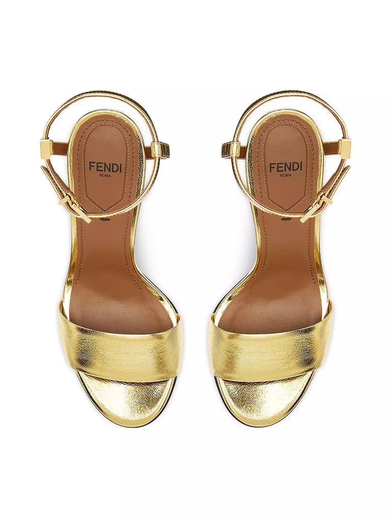o1s1wg110825 Delfina in Golden