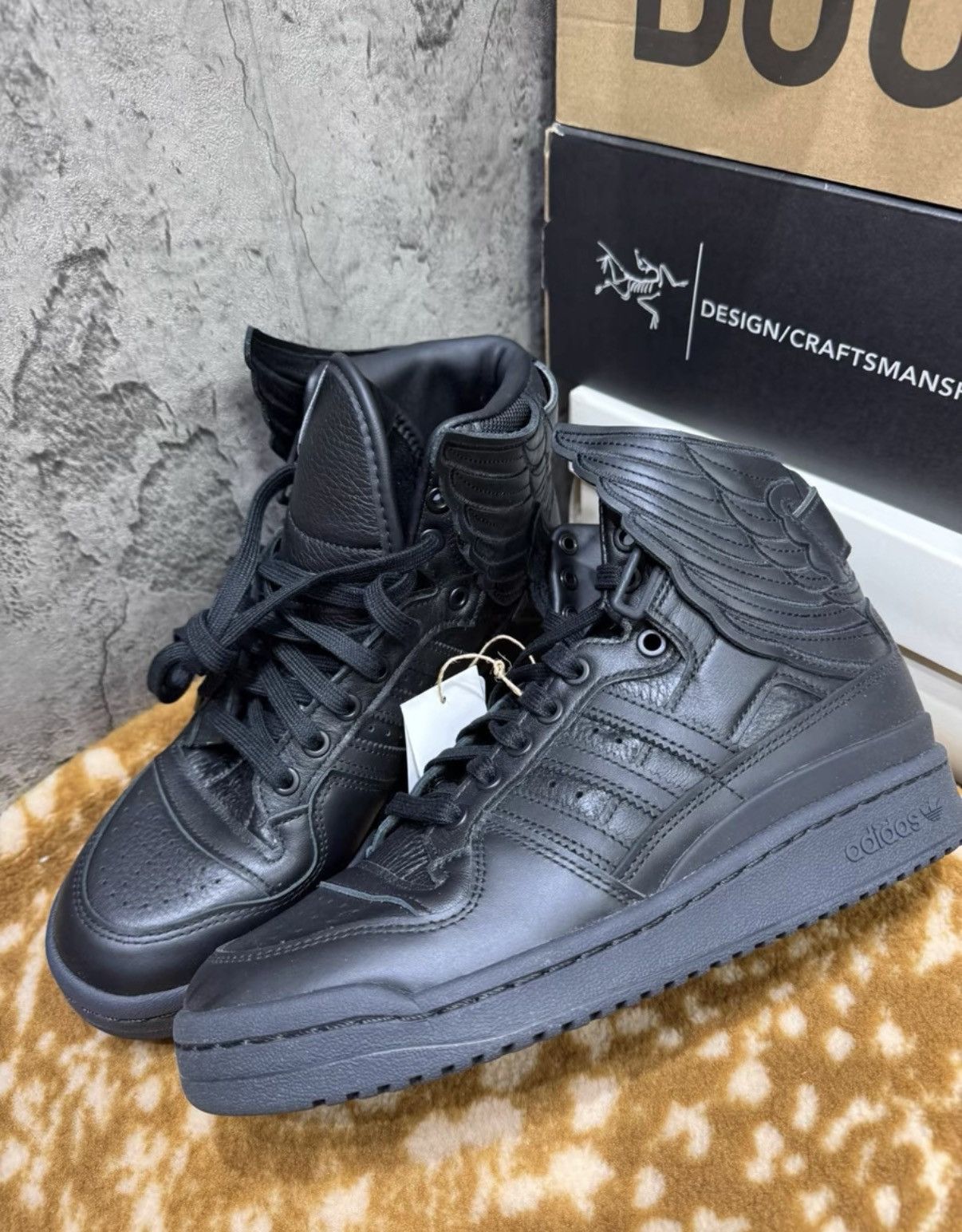Adidas Adidas x Jeremy Scott Wings 4.0 K37 Size US 9 / IT 39 - 1 Thumbnail