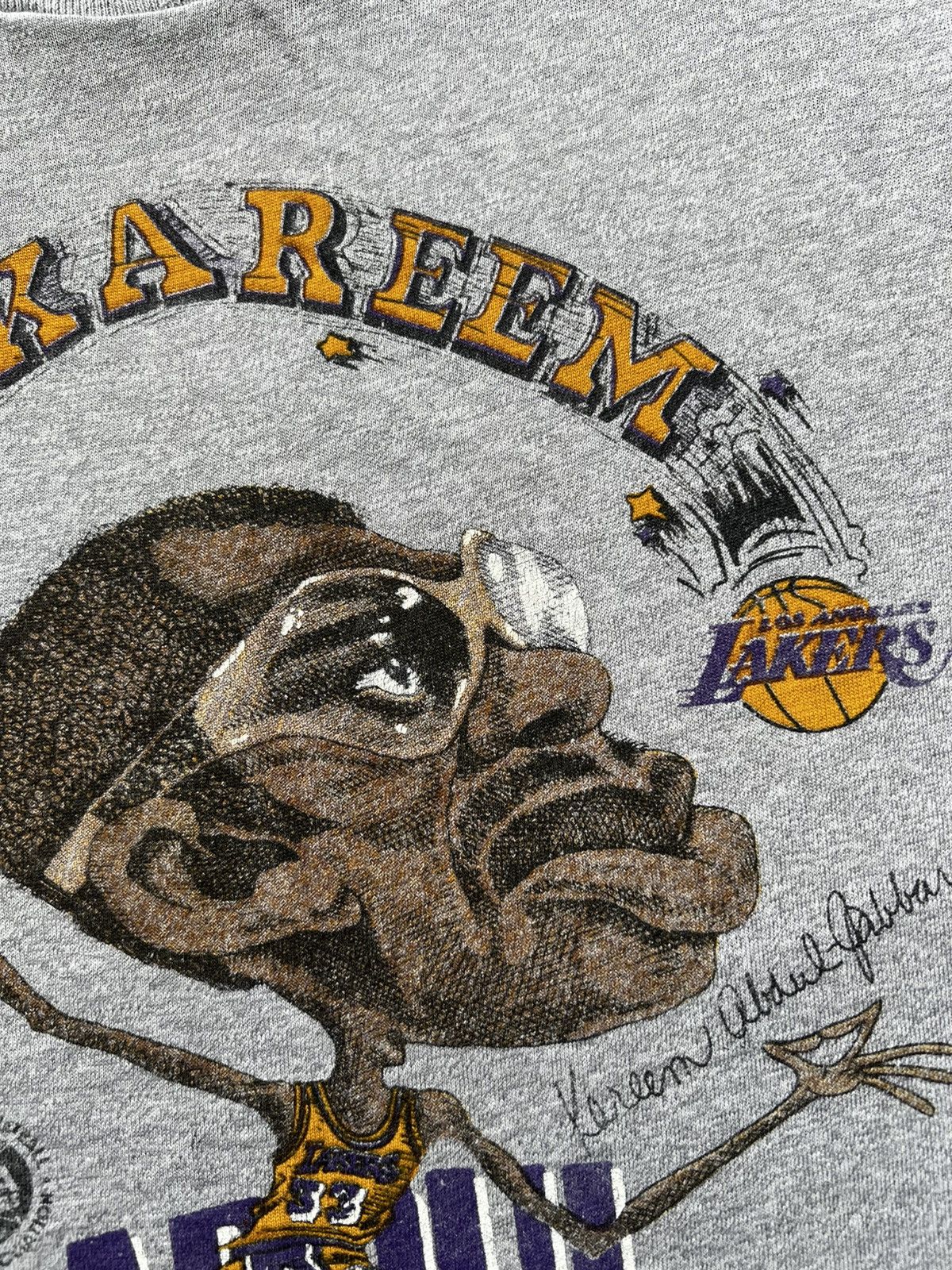 Vintage ‘80s Kareem Abdul Jabbar Caricature NBA Lakers Tee Shirt Size US M / EU 48-50 / 2 - 5 Thumbnail