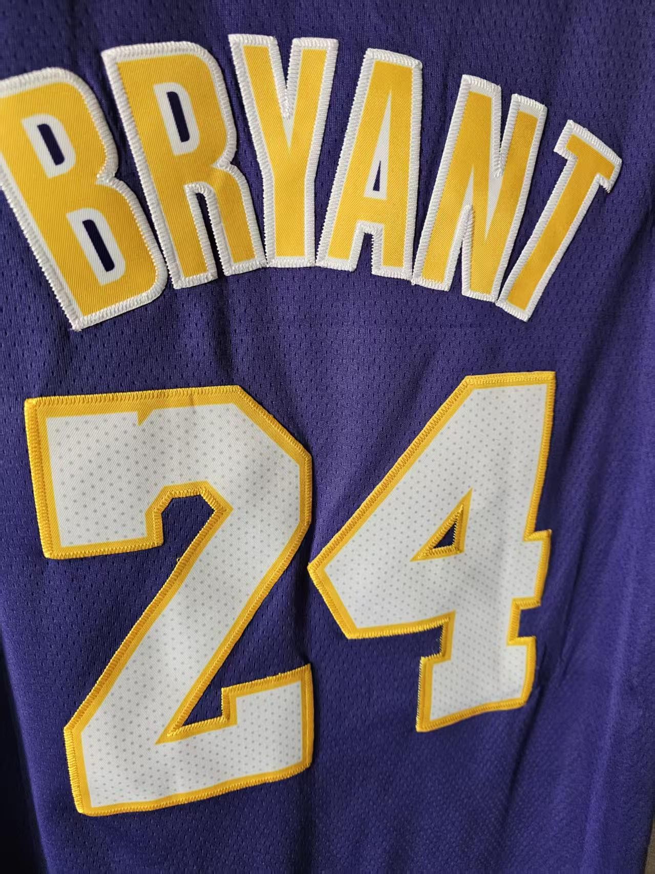 NBA Lakers #24 Kobe Bryant Jersey Purple Size US S / EU 44-46 / 1 - 3 Thumbnail