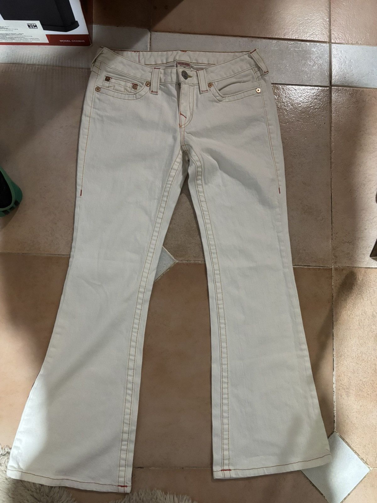True Religion True religion white denim jeans Size US 31 - 1 Thumbnail