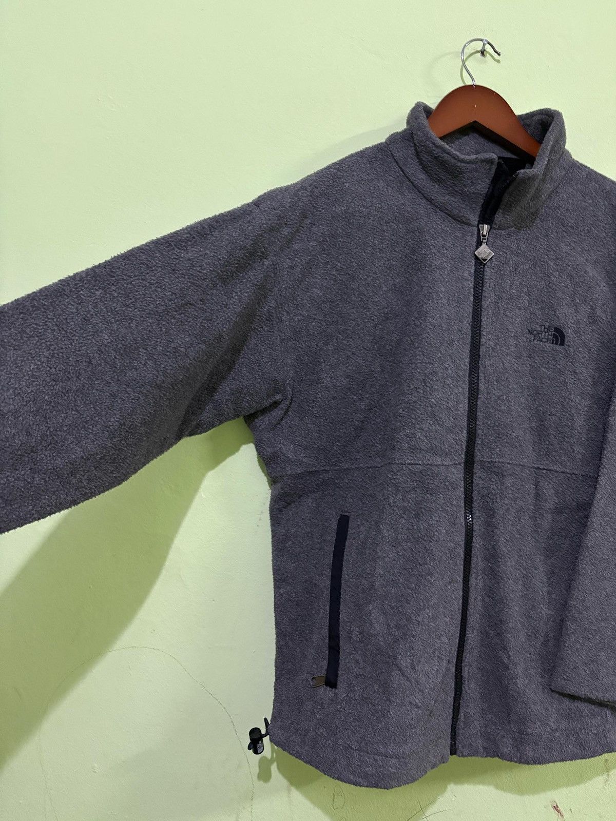 The North Face Vintage The North Face Fleece Jacket Design Small Logo Size L / US 10 / IT 46 - 2 Thumbnail
