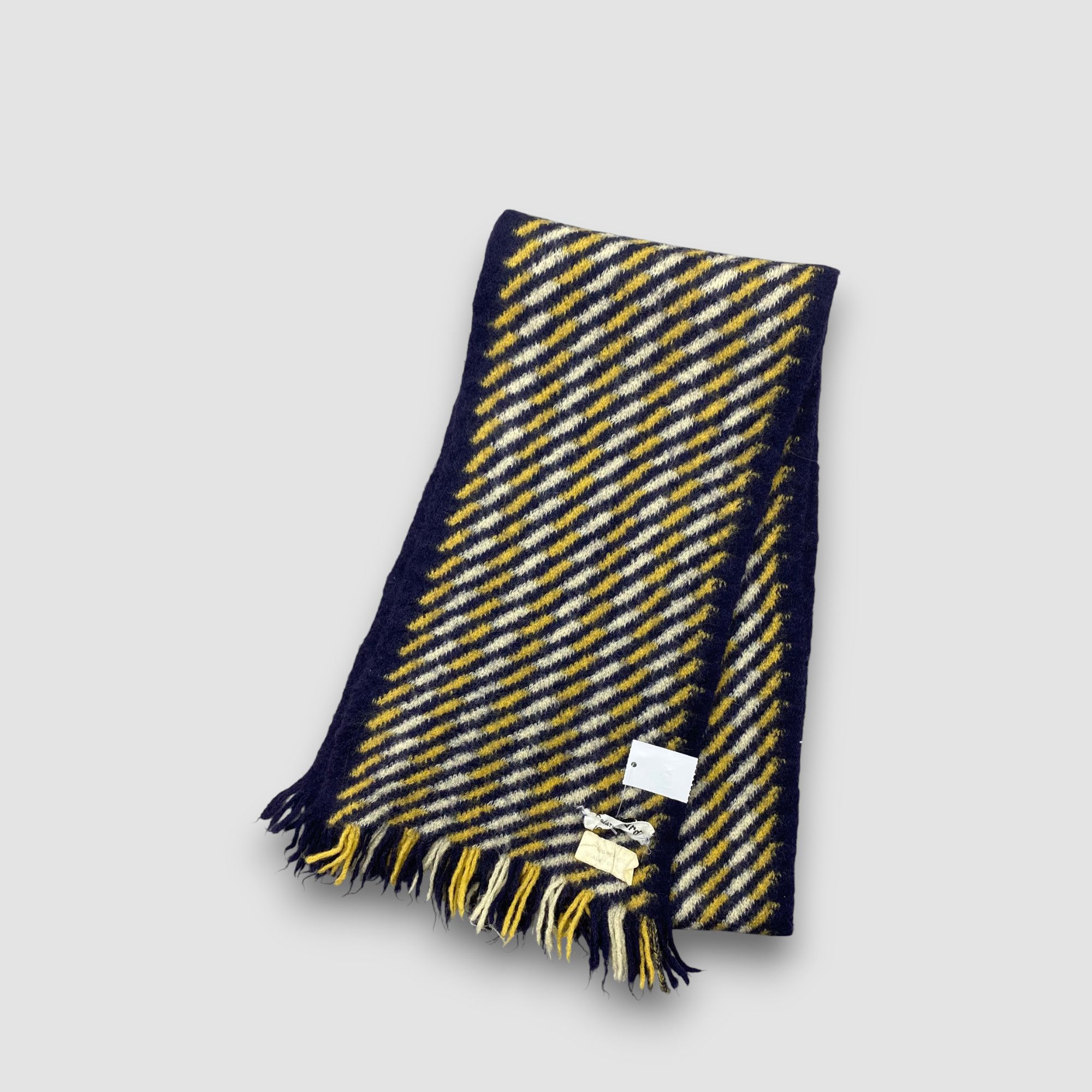 Pierre Cardin Vintage Pierre Cardin Scarf Muffler Wool Winter Scarves Size ONE SIZE - 3 Thumbnail