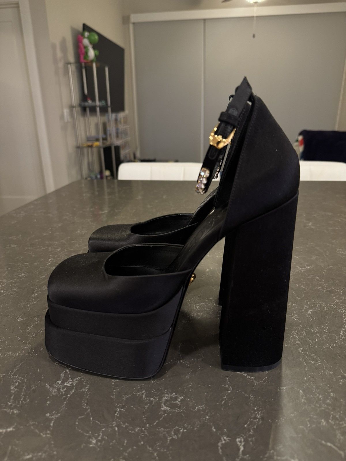 Versace Versace Medusa Aevitas 155mm Size US 9 / IT 39 - 6 Thumbnail