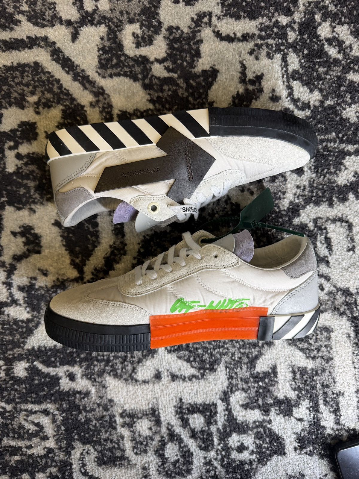 Off-White Off-White Low Vulcanized Sneakers – White / Black / Green Size US 11 / EU 44 - 4 Thumbnail
