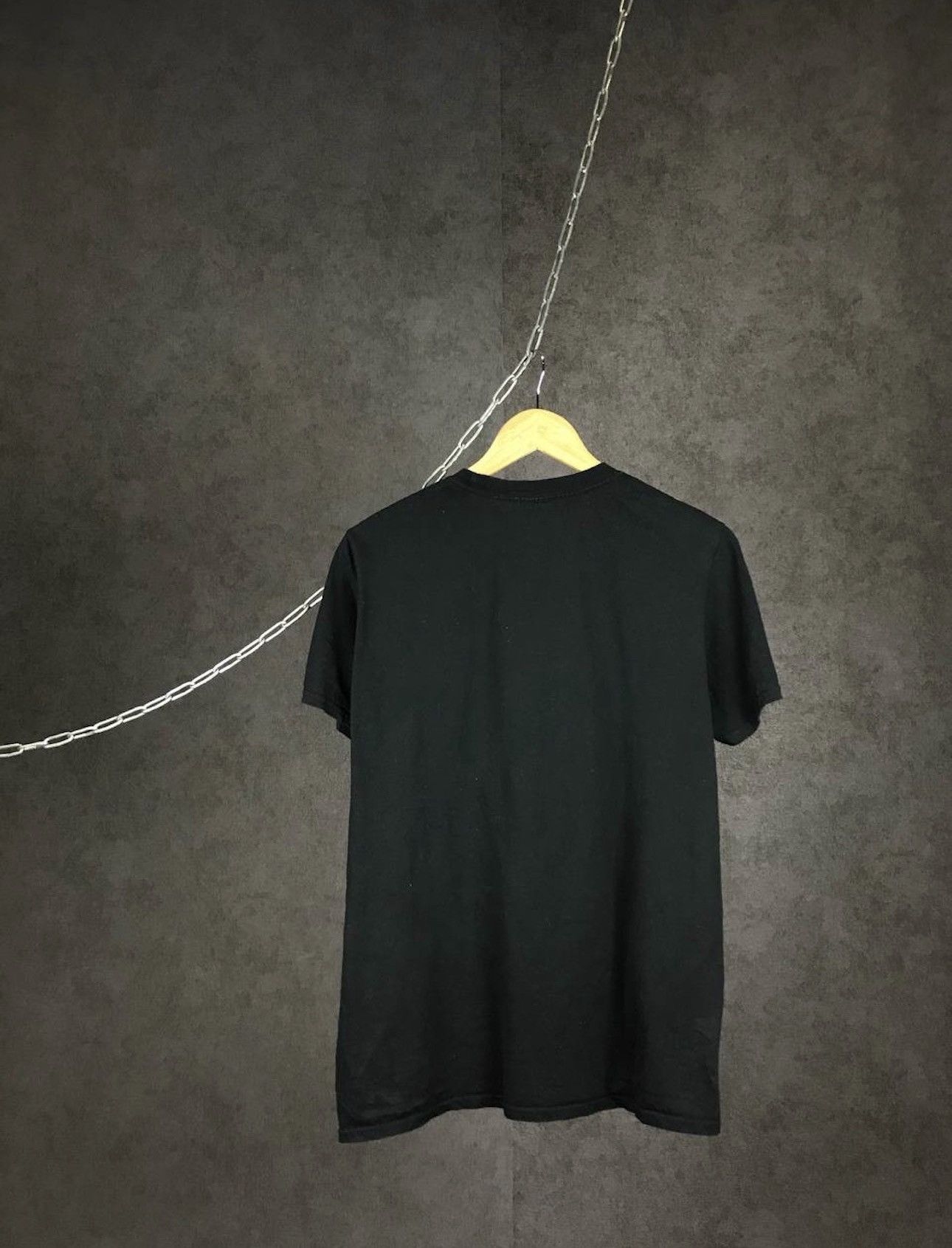 Gildan YeSaintWest Kanye West tour streetwear tee Size US M / EU 48-50 / 2 - 4 Thumbnail