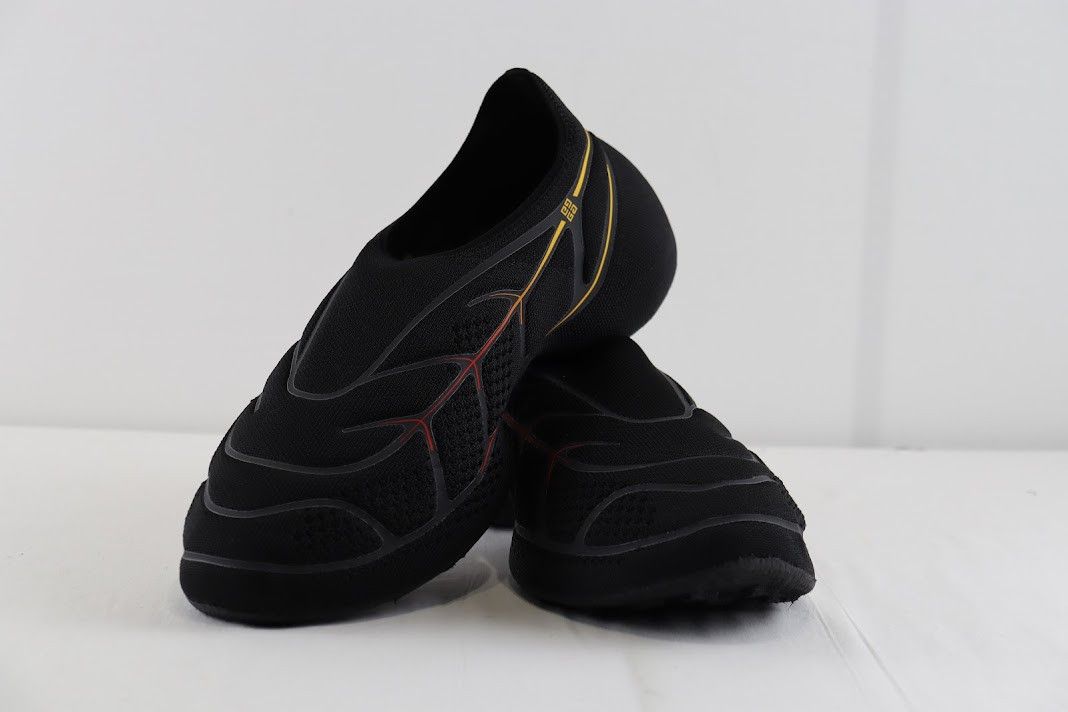 Givenchy o1rshd1 TK-360 Plus Sneaker in Black Size US 11 / EU 44 - 14 Thumbnail