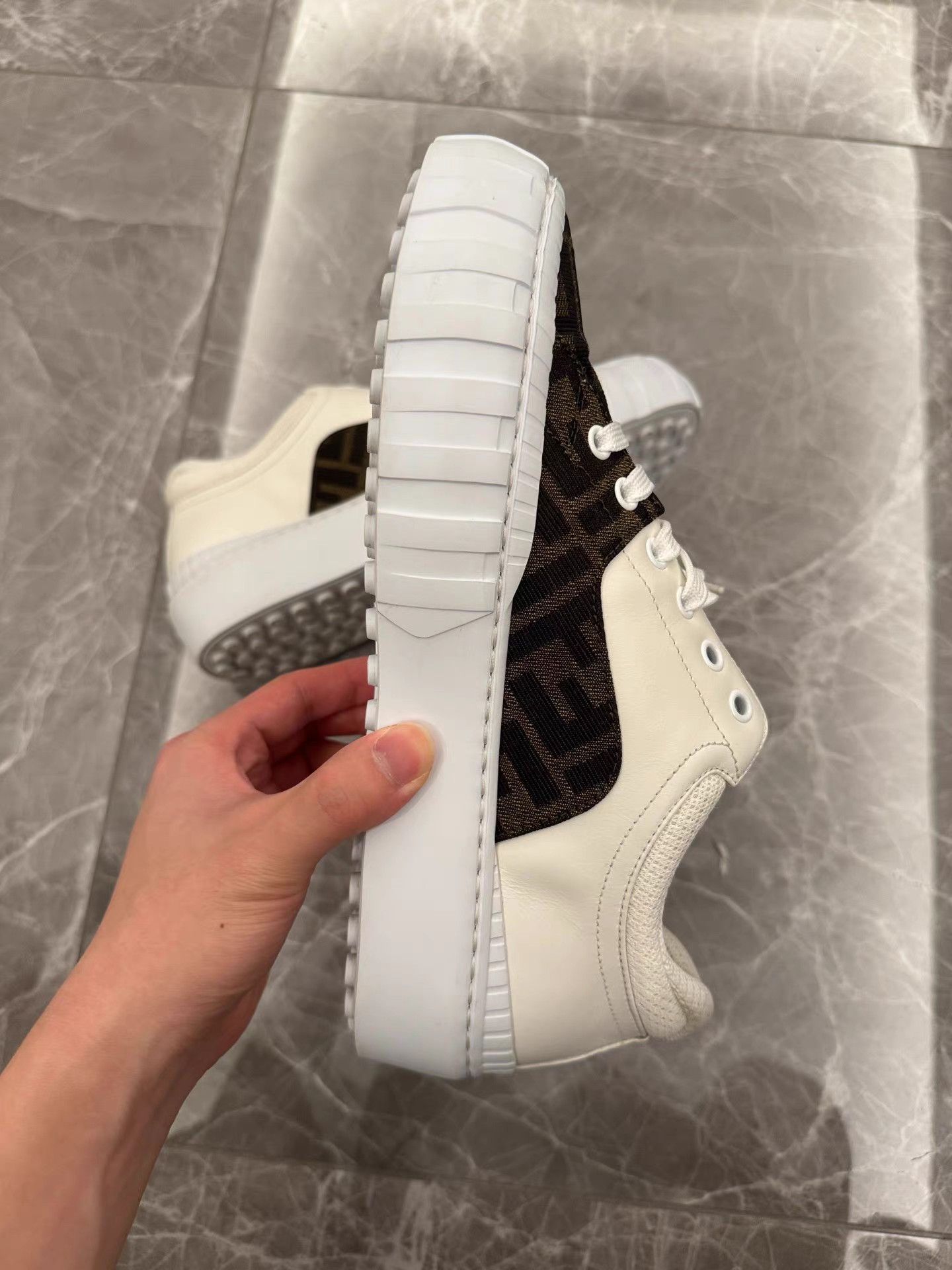Fendi Fendi Force Low-Top FF Monogram Sneakers K6 Size US 8 / IT 38 - 7 Thumbnail