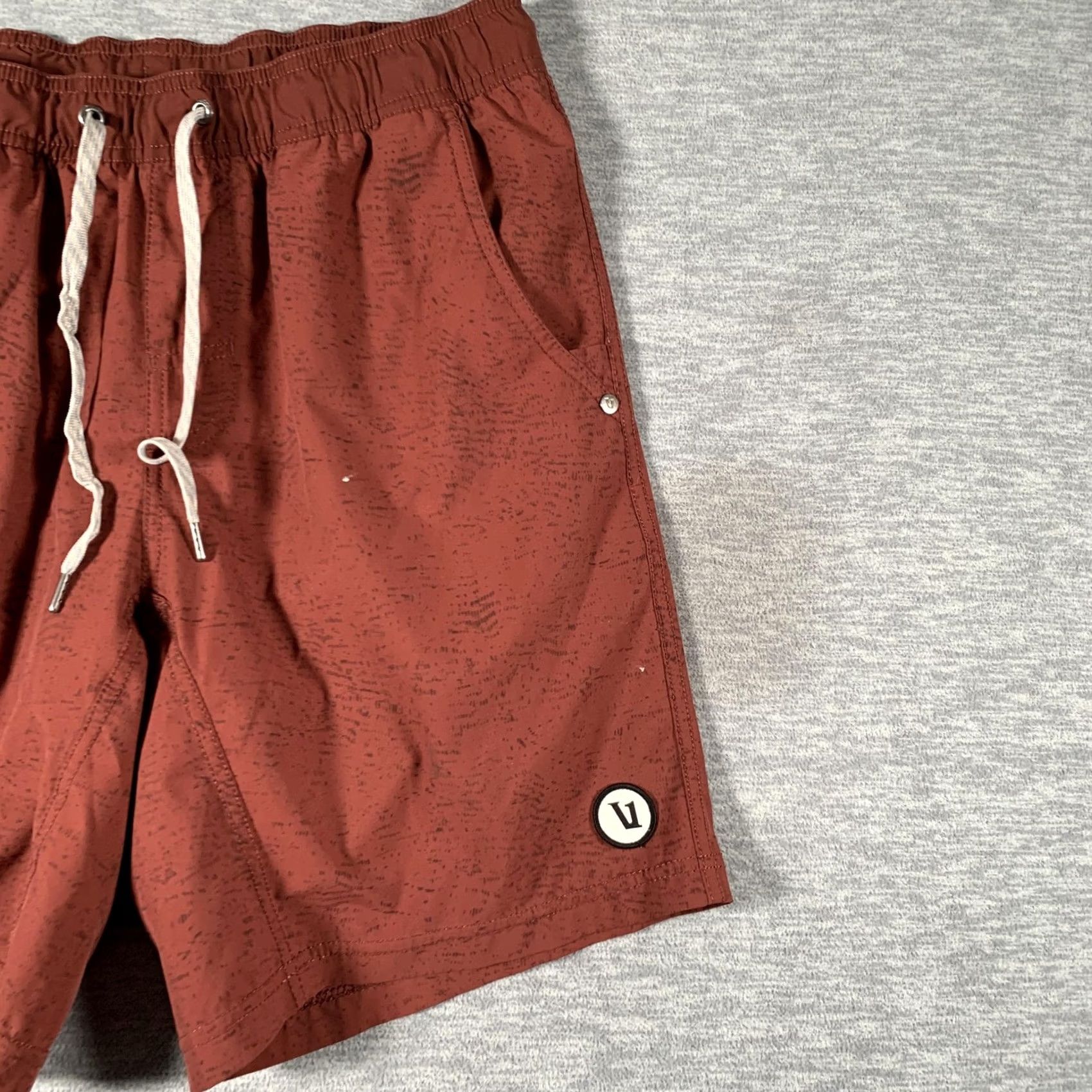 Vuori Vuori Swim Shorts Mens Medium Red Solid Elastic Waist Drawstring Trunks Pockets Size US 31 - 2 Thumbnail