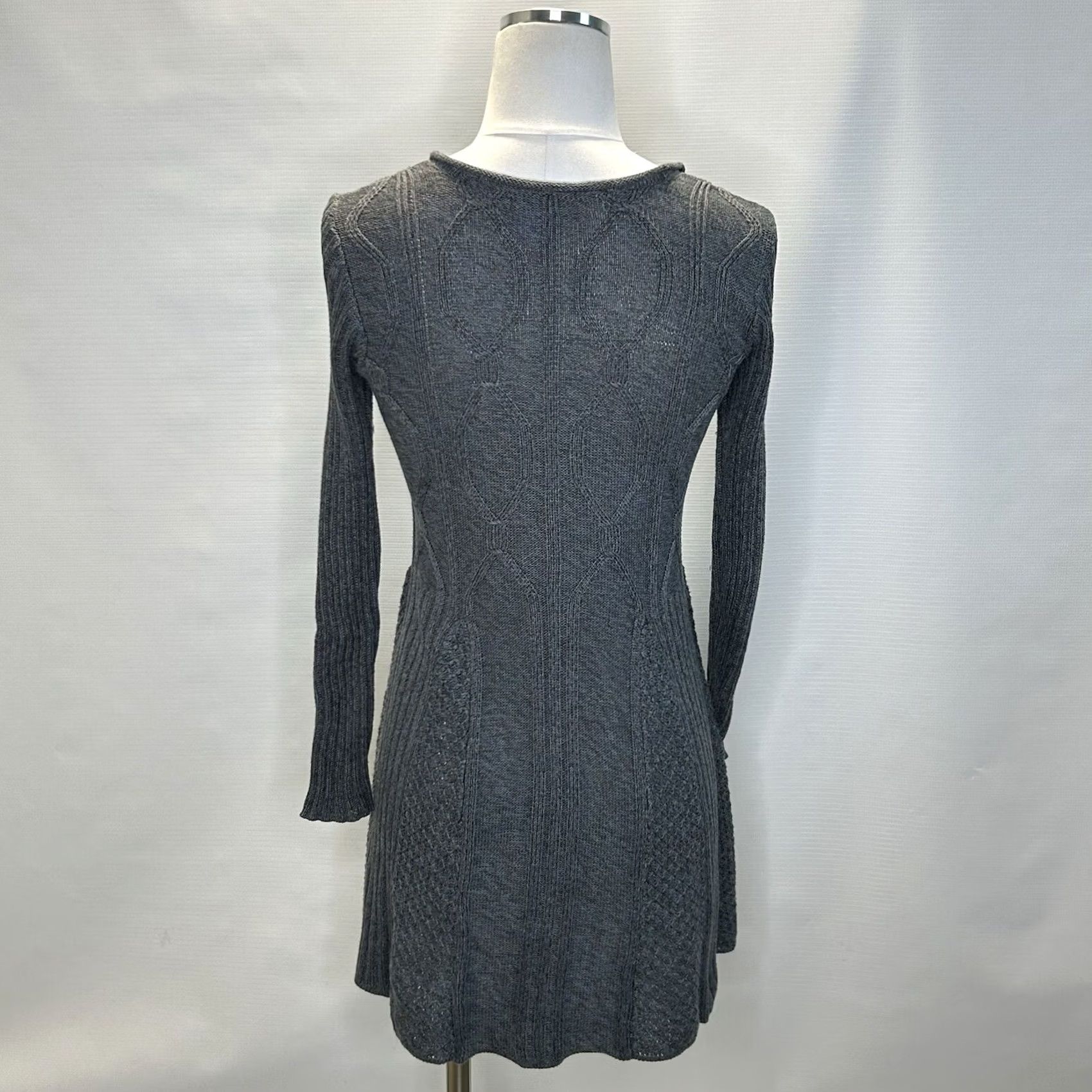 Vintage VINTAGE? No. Peruvian Connection Sweater Dress Womens S Gray Pima Cotton Stretch Knit Bohemian Diamond Argyle Long Sleeve Round Neck Pullover Dress Size S / US 4 / IT 40 - 3 Thumbnail