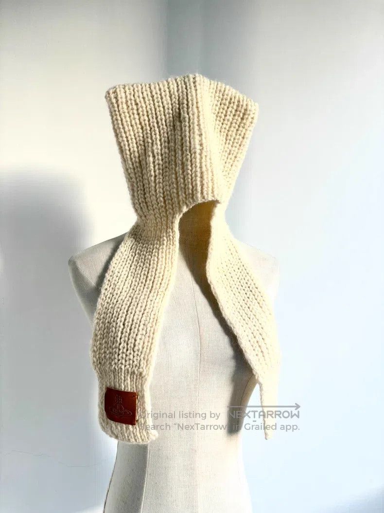 Vivienne Westwood Vivienne Westwood White knitted cat ear hat Size ONE SIZE - 1 Thumbnail