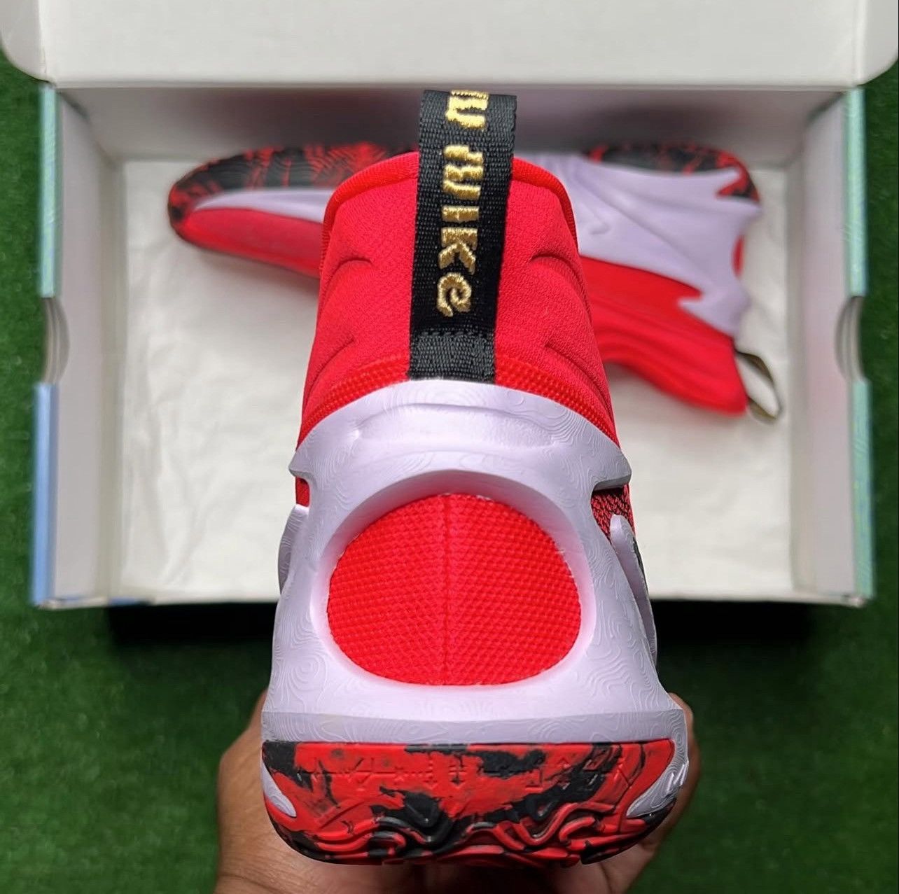 Nike A’ja Wilson x Cosmic Unity 2 ‘Hattie Rakes’ Size US 9.5 / EU 42-43 - 4 Thumbnail