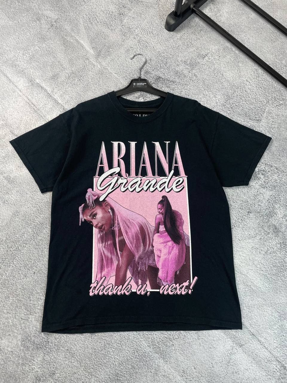 Band Tees Ariana Grande tour t-shirt 2019 Size US L / EU 52-54 / 3 - 2 Thumbnail